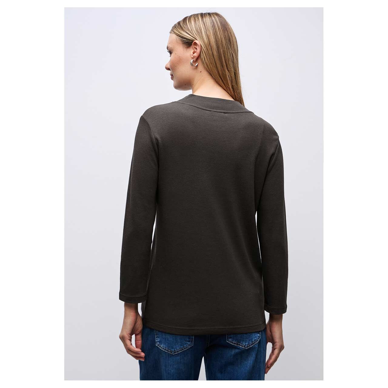 Damen 3/4 Arm Shirt Basic Turtle Neck von Street One in Dunkelbraun, Rückansicht am Model