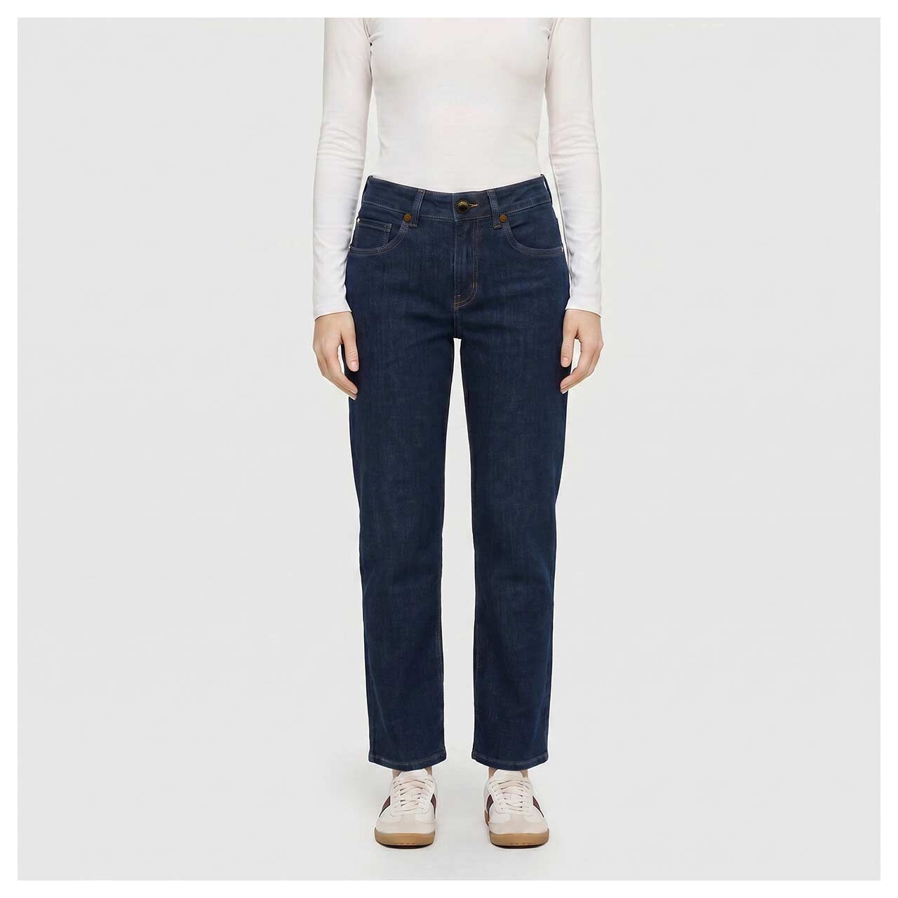 Damen Jeans Gina von MAC in Dunkelblau, Vorderansicht am Model