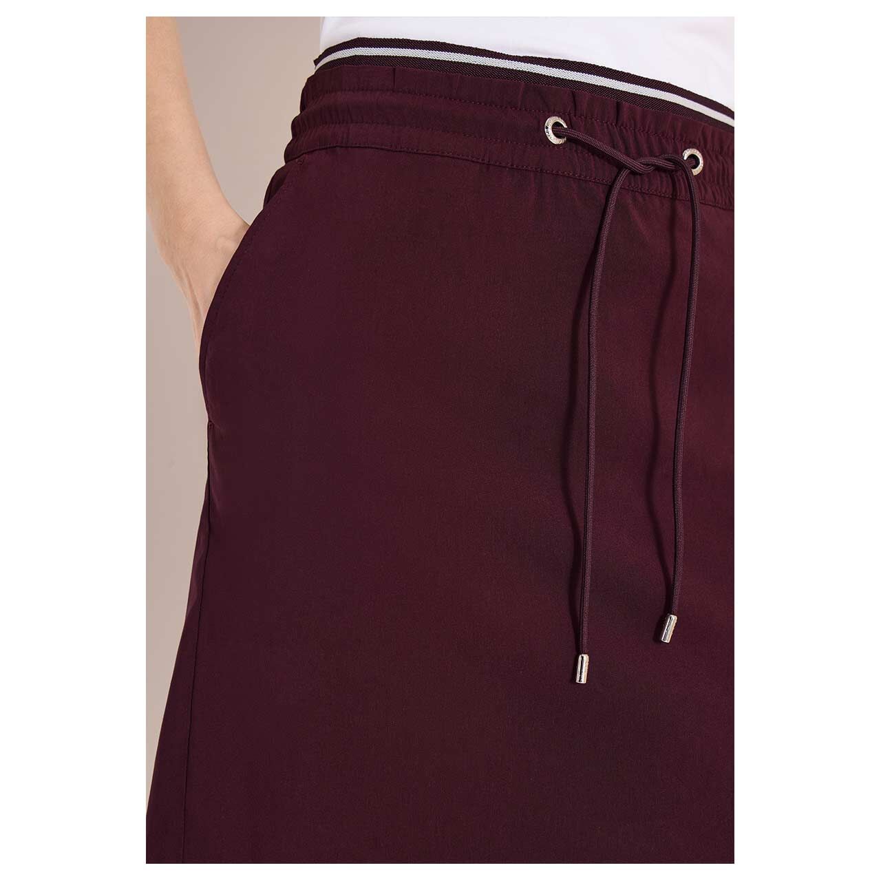 Damen Rock Jogg Skirt von Cecil in Lila, Detailansicht Model