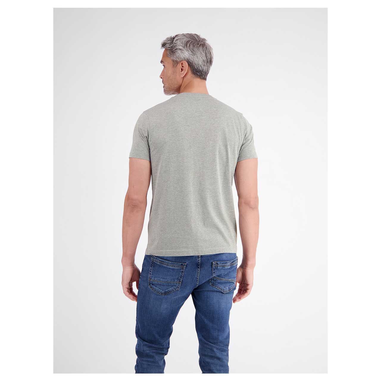 Herren T-Shirt von Lerros in Grau meliert, Rückansicht am Model