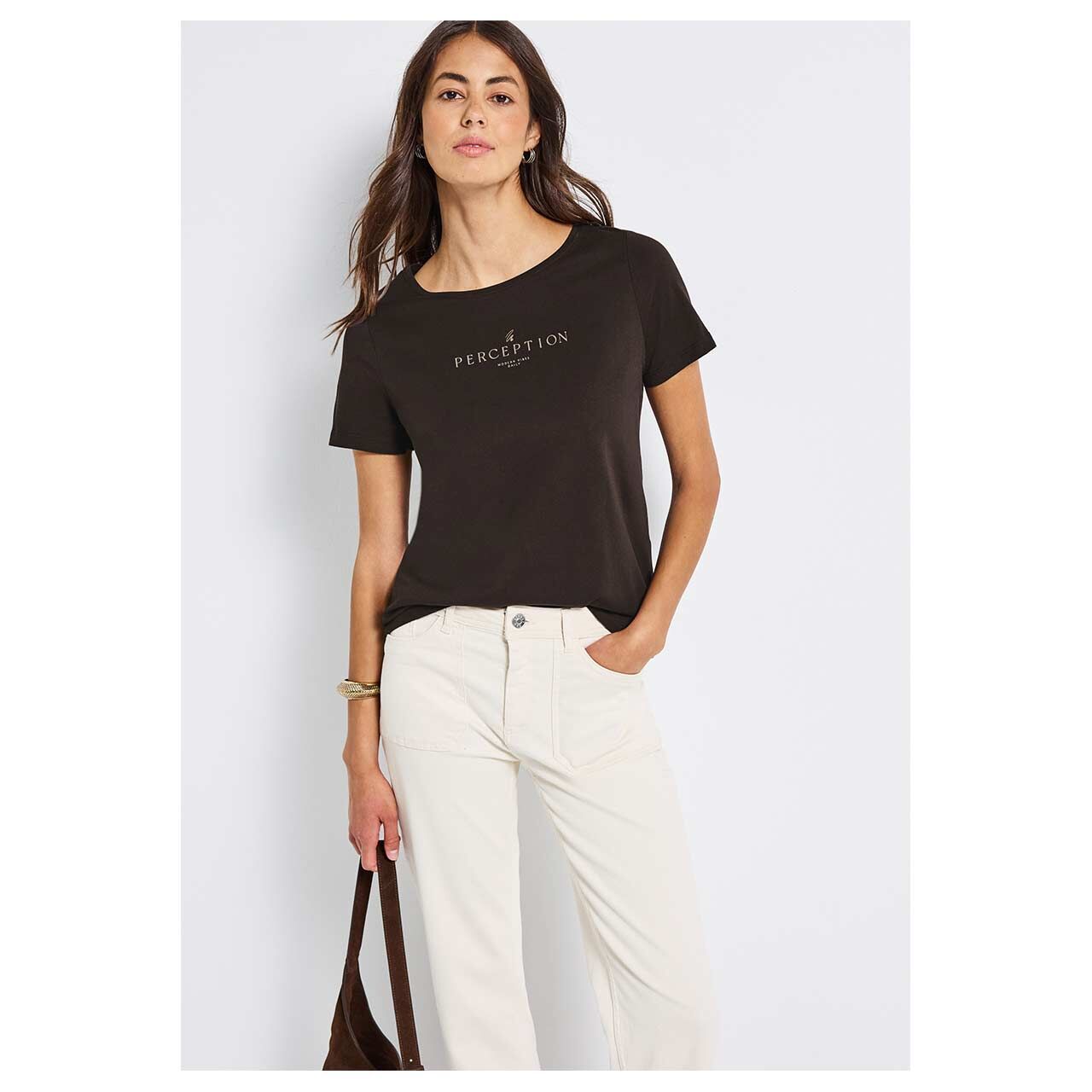 Damen T-Shirt Basic Wording von Street One in Dunkelbraun, Vorderansicht am Model