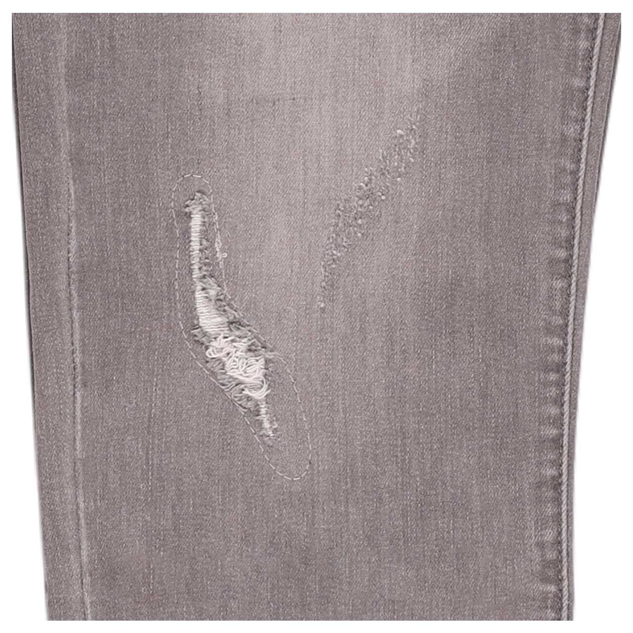 Damen 7/8 Jeans California Sunrise von Senoritas ICON in Grau angewaschen mit Destroyed-Effekten, Detailansicht Destroyed-Effekt Bein