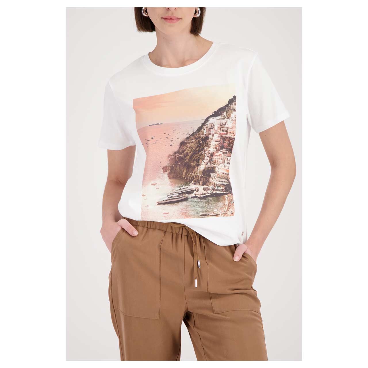 Damen T-Shirt von Monari in Weiß mit Print, Vorderansicht am Model
