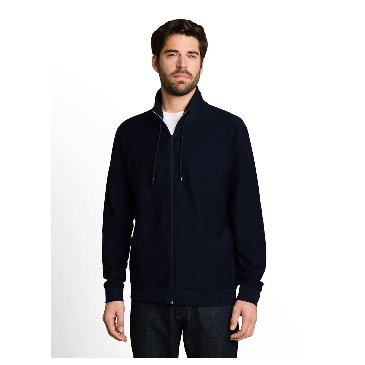 Herren Sweatjacke Structured Stand-Up von Tom Tailor in Dunkelblau, Vorderansicht am Model