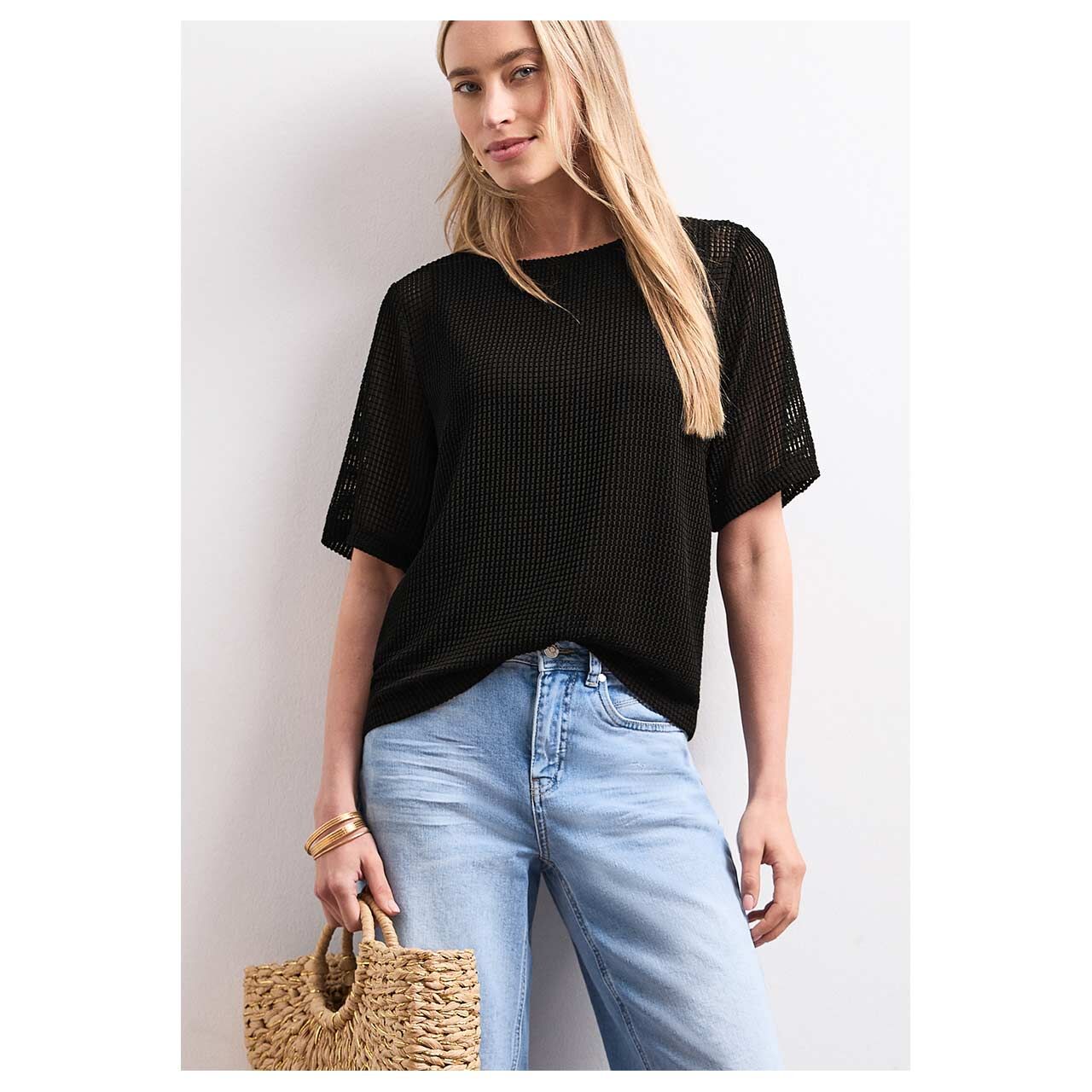 Damen T-Shirt Mesh von Street One in Schwarz, Vorderansicht am Model