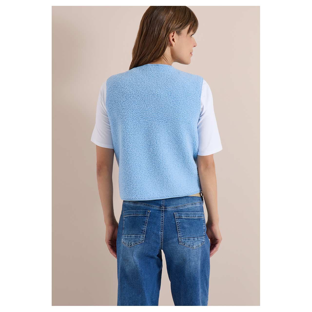 Damen Weste Teddy Solid Matmix Vest von Cecil in Hellblau, Rückansicht am Model