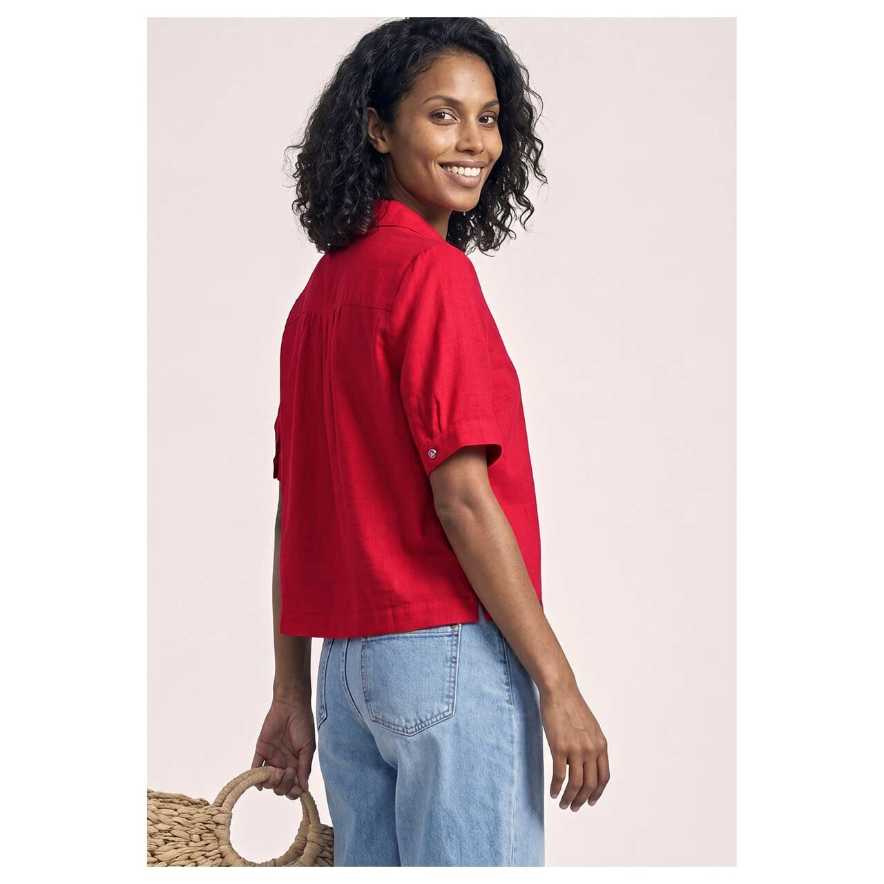 Damen Kurzarm Bluse Shirtcollar von Street One in Rot, Rückansicht am Model