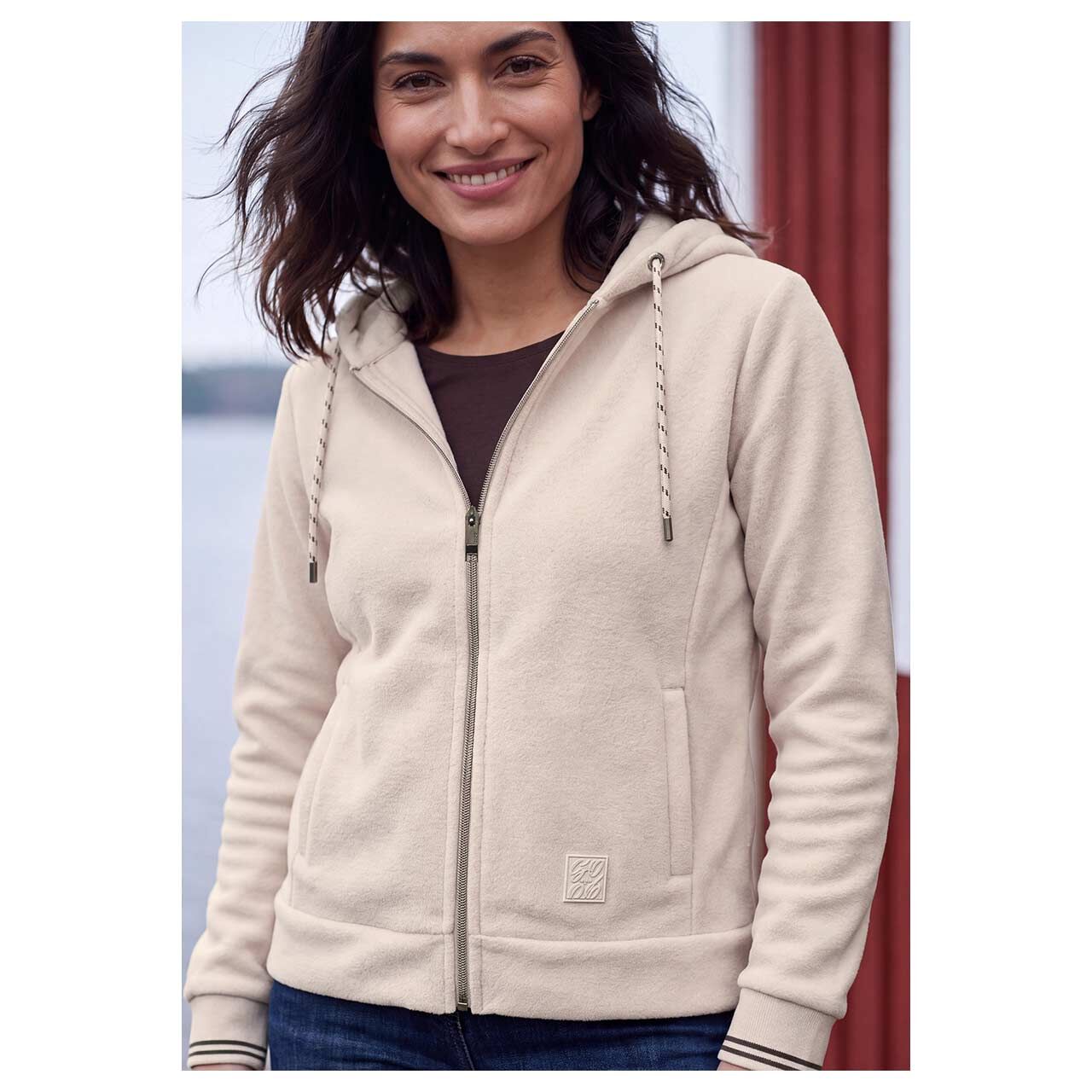 Damen Fleece Jacke Hoodie Jacket von Cecil in Beige, Detailansicht am Model
