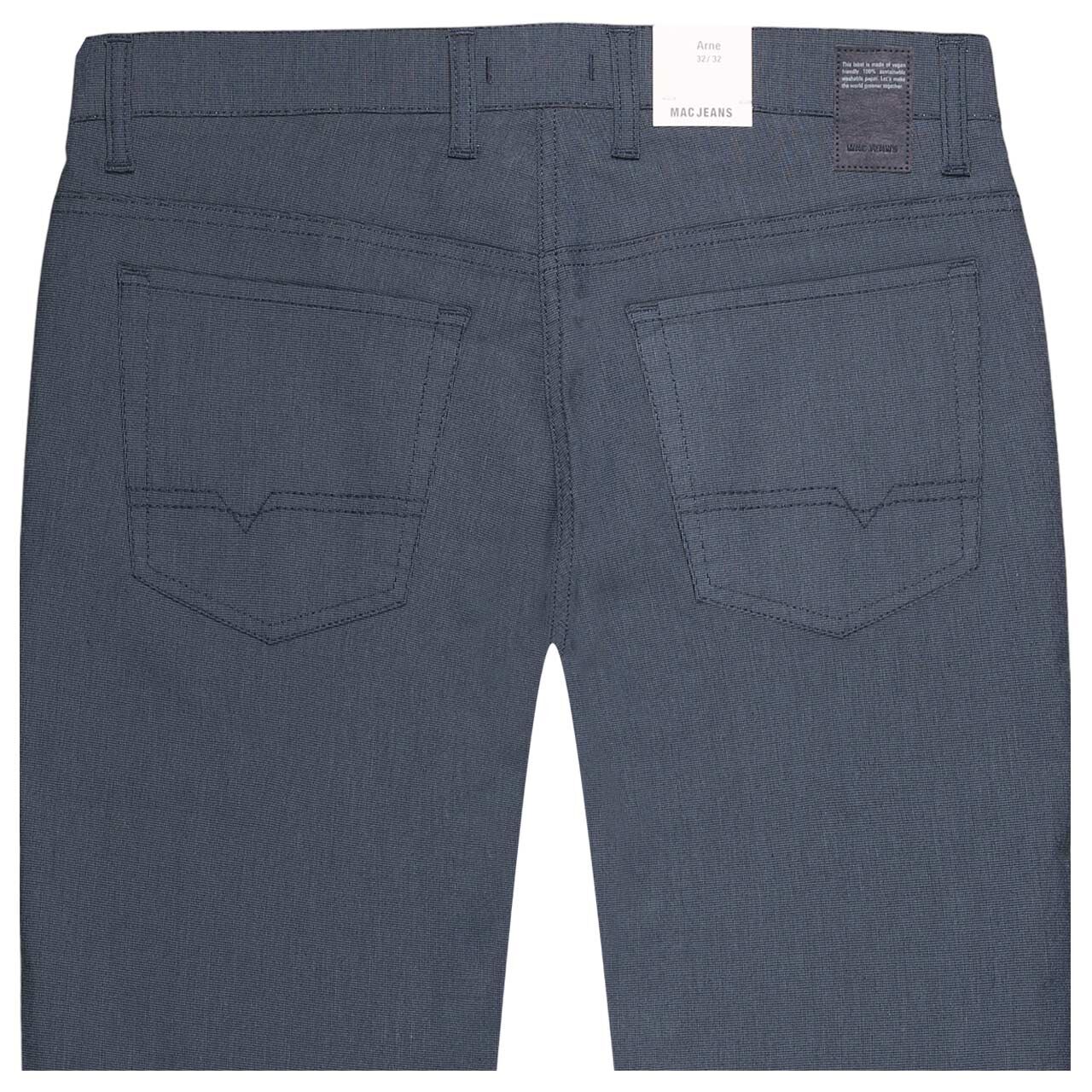 Stretch Herren Baumwollhose Arne von MAC in Dunkelblau, detaillierte Rückansicht