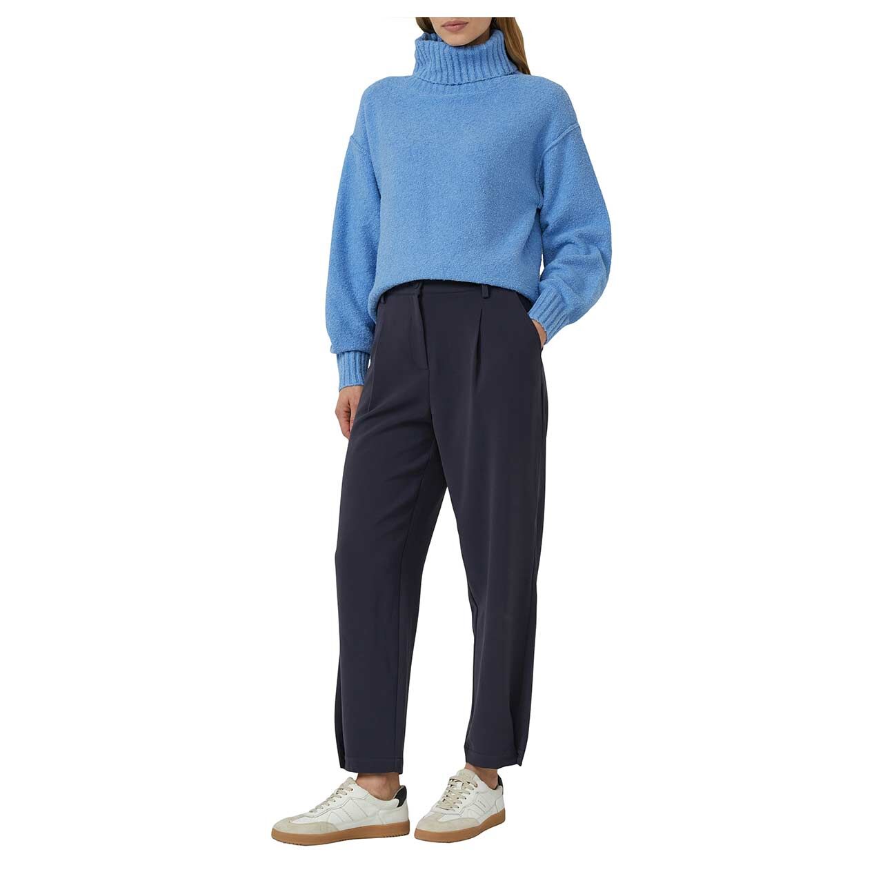 s.Oliver Damen Rollkragen Pullover in Blau, Ganzkörperansicht am Model