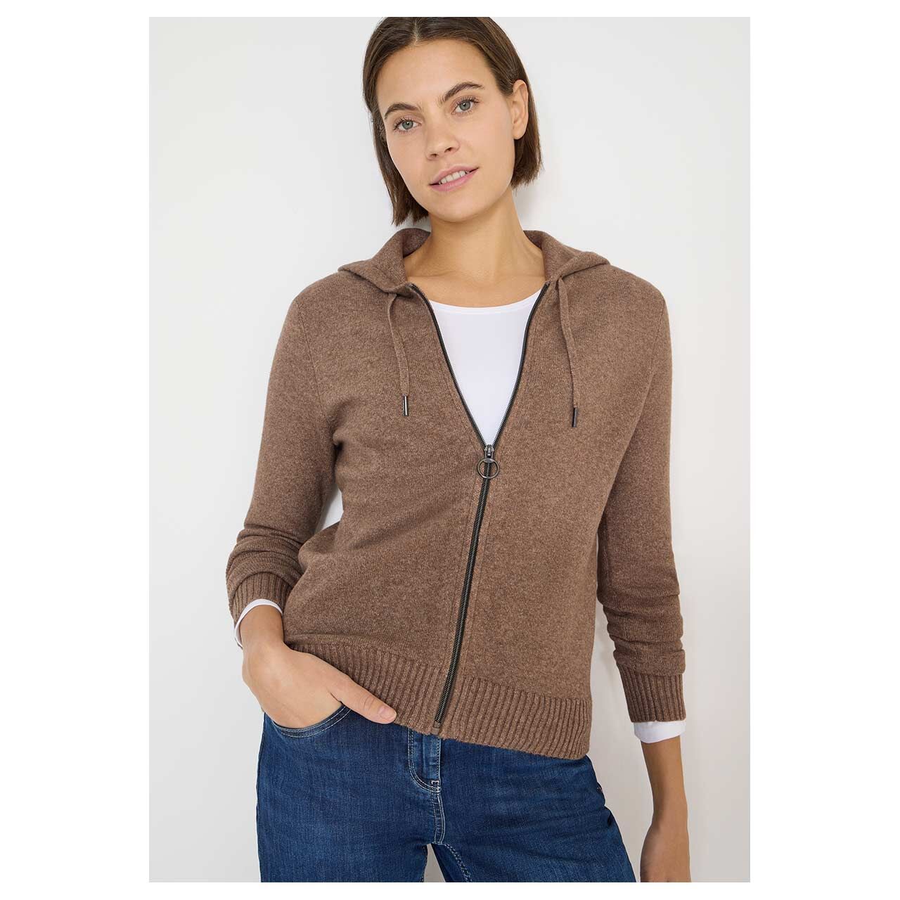 Damen Hoodie Strickjacke Cosy Zipper Cardigan von Cecil in Braun meliert, Vorderansicht am Model