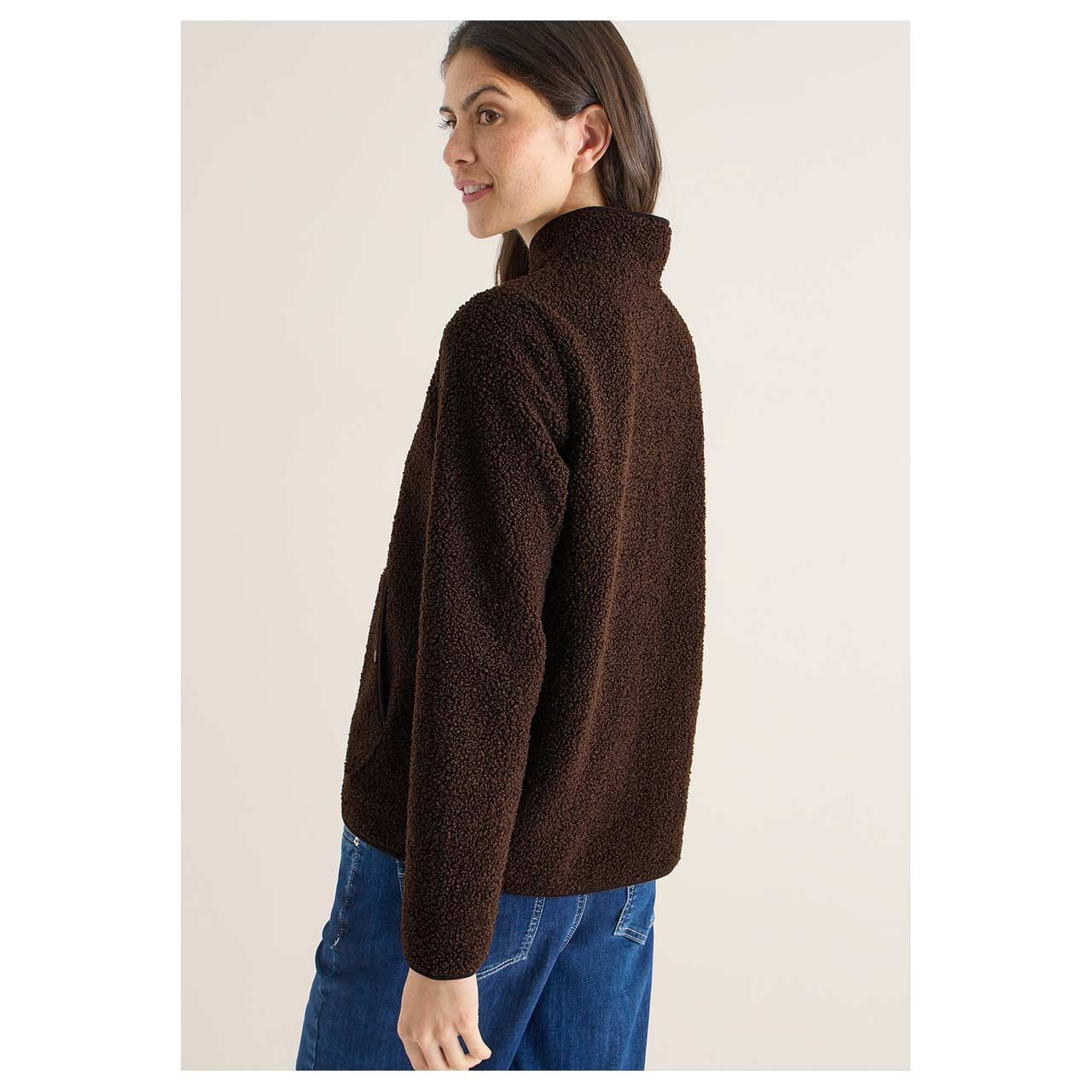 Damen Teddyjacke von Cecil in Dunkelbraun, Rückansicht am Model