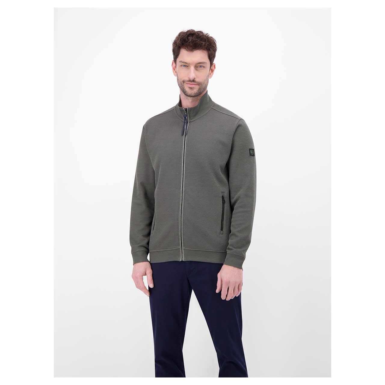 Herren Sweatjacke von Lerros in Grau, Vorderansicht am Model