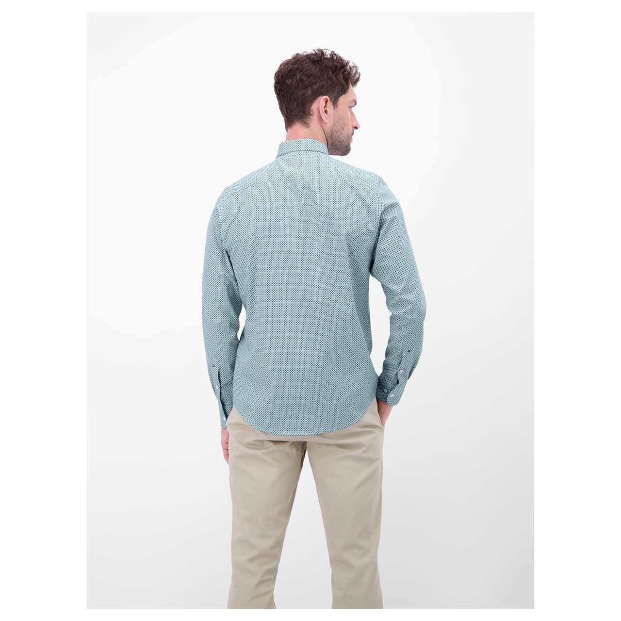 Herren Hemd von Lerros in Eisblau mit Print, Rückansicht am Model