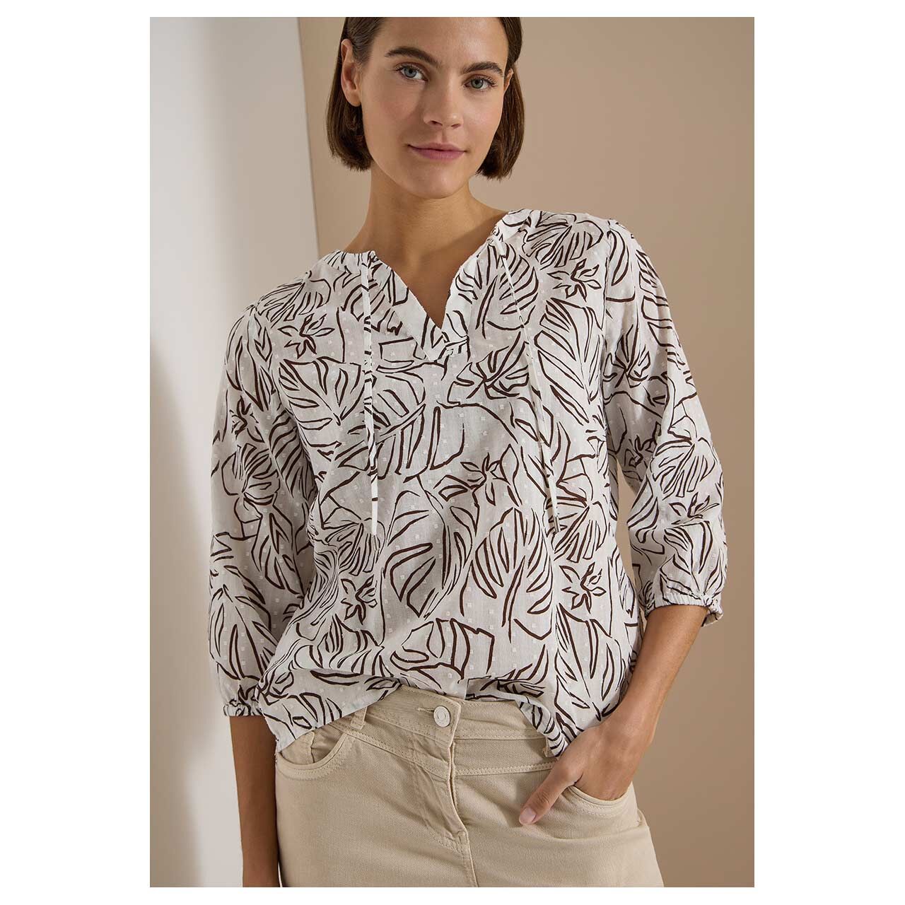 Damen 3/4 Arm Bluse Print Tunic von Cecil in Cremeweiß mit Print, Vorderansicht am Model