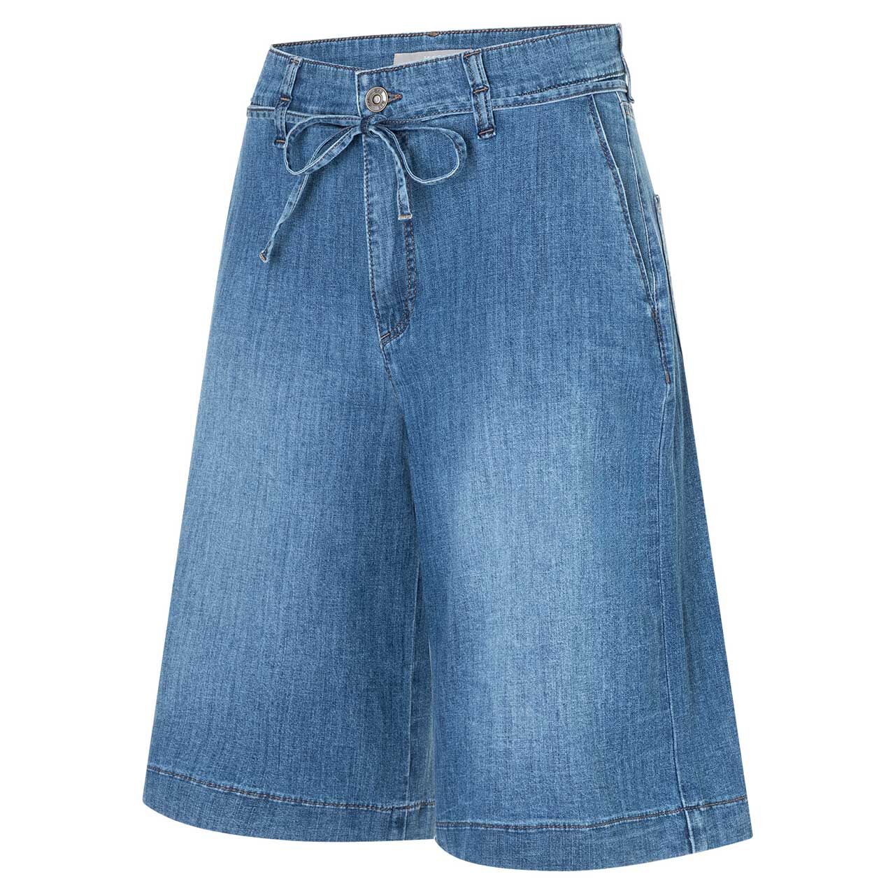 Stretch Damenjeans Wendy Bermuda von MAC in Blau angewaschen, seitliche Vorderansicht