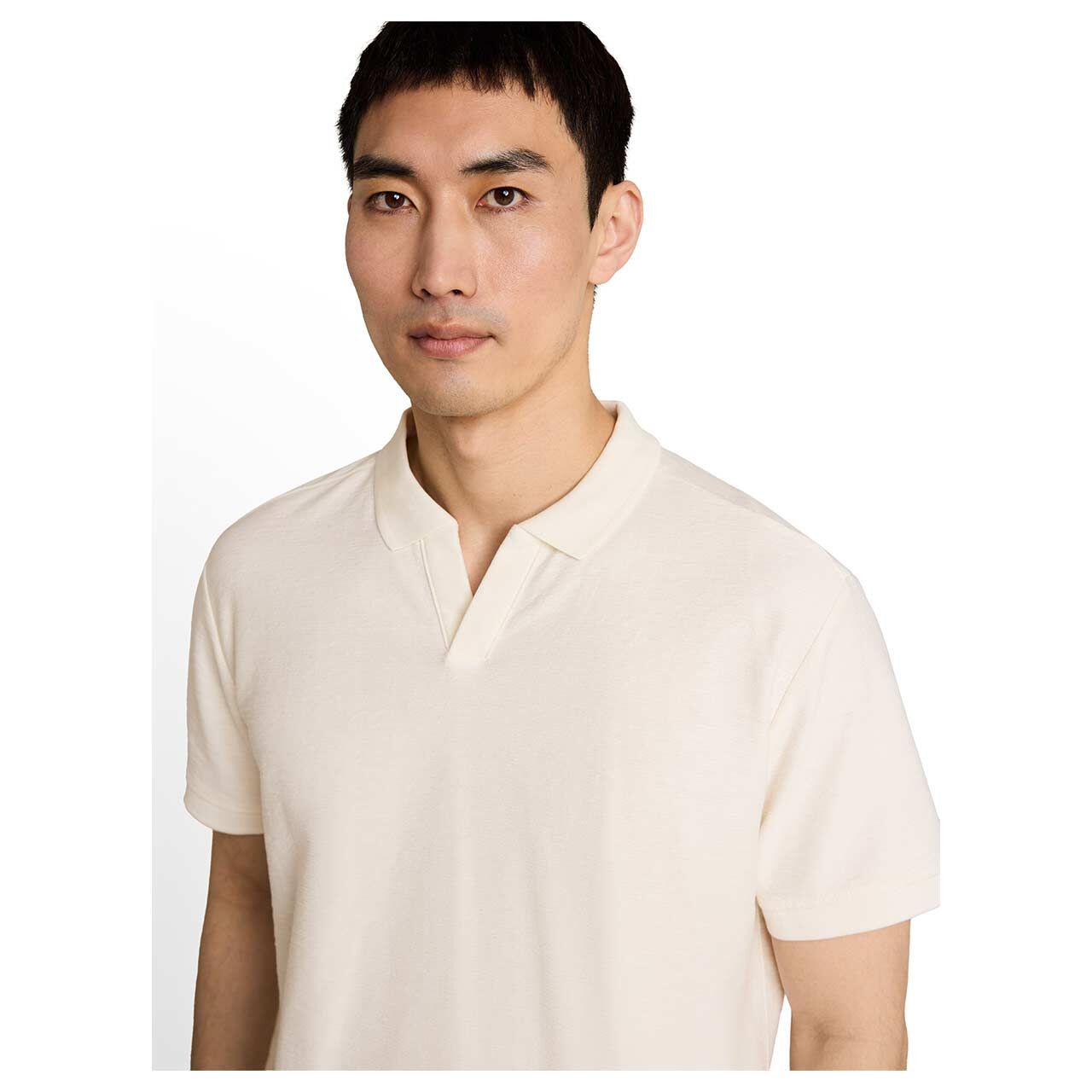 Herren Poloshirt Resort Collar von Tom Tailor in Cremeweiß, detaillierte Vorderansicht am Model