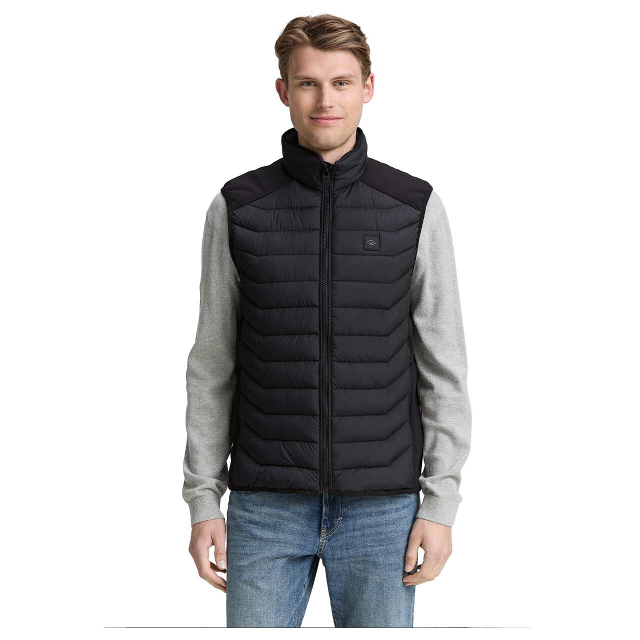 Herren Weste Hybrid Vest von Tom Tailor in Schwarz, Vorderansicht am Modell