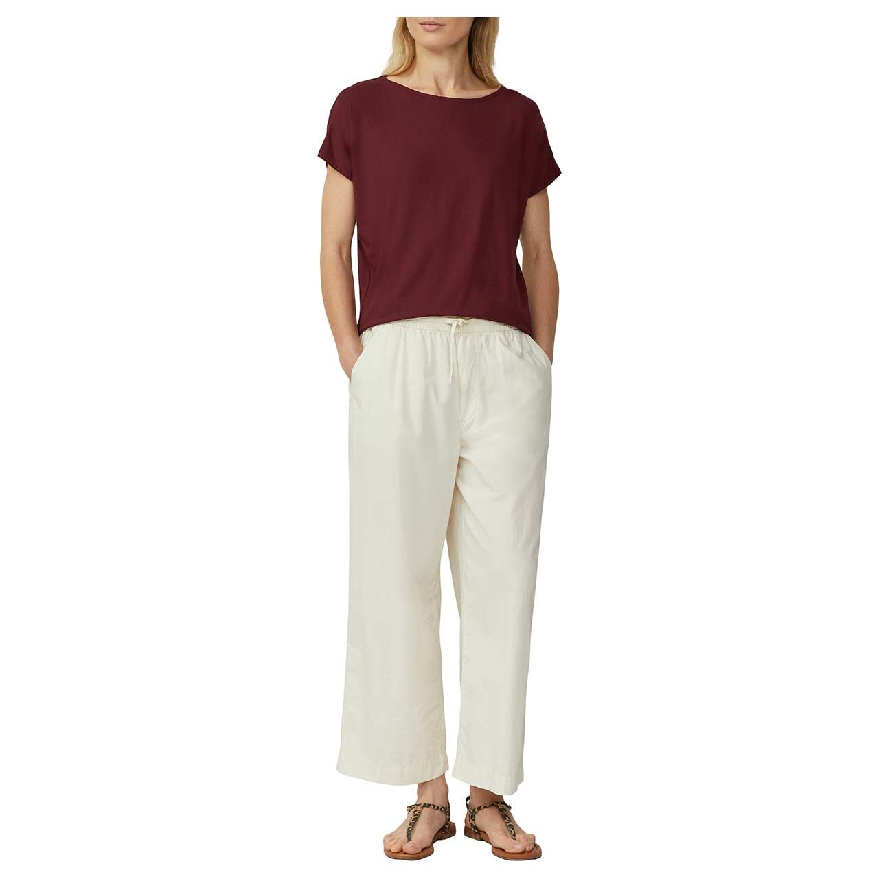 Damen T-Shirt von s.Oliver in Dunkelrot, Vorderansicht mit Model