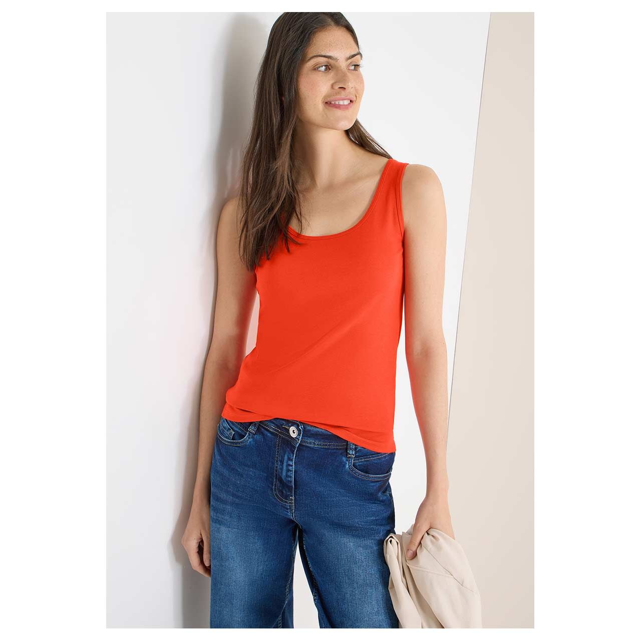 Damen Top Linda von Cecil in Orange-Rot, Ganzkörperansicht am Model