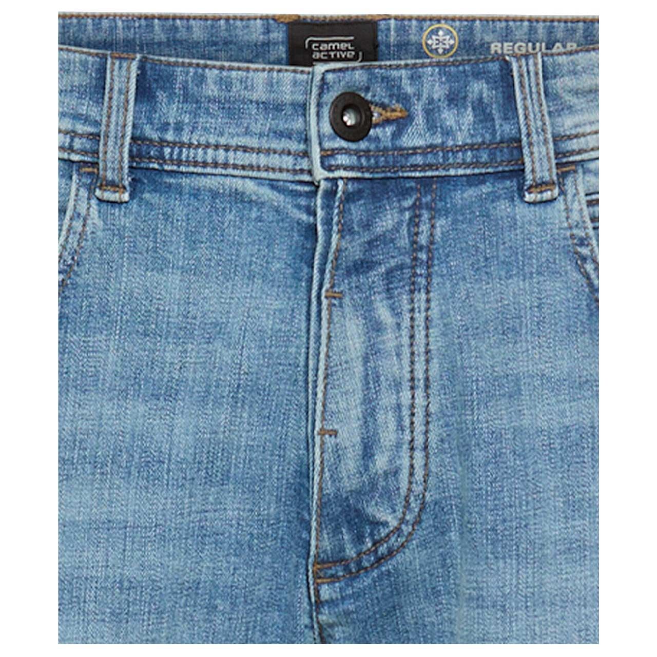 Herrenjeans Stretch Houston fleXXX von Camel active in Hellblau angewaschen, detaillierte Vorderansicht