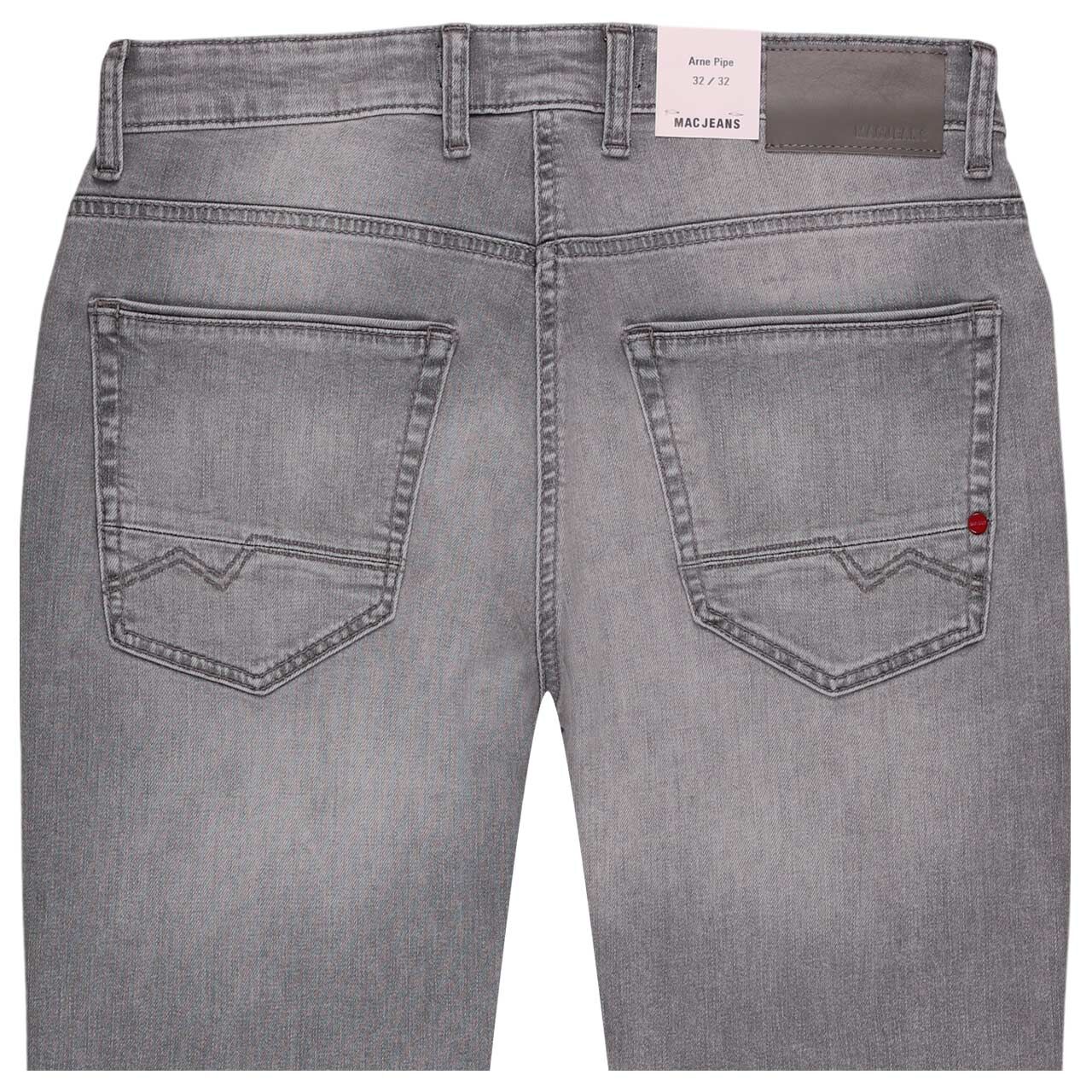 Stretch Herrenjeans Arne Pipe Driver von MAC in Hellgrau verwaschen, detaillierte Rückansicht