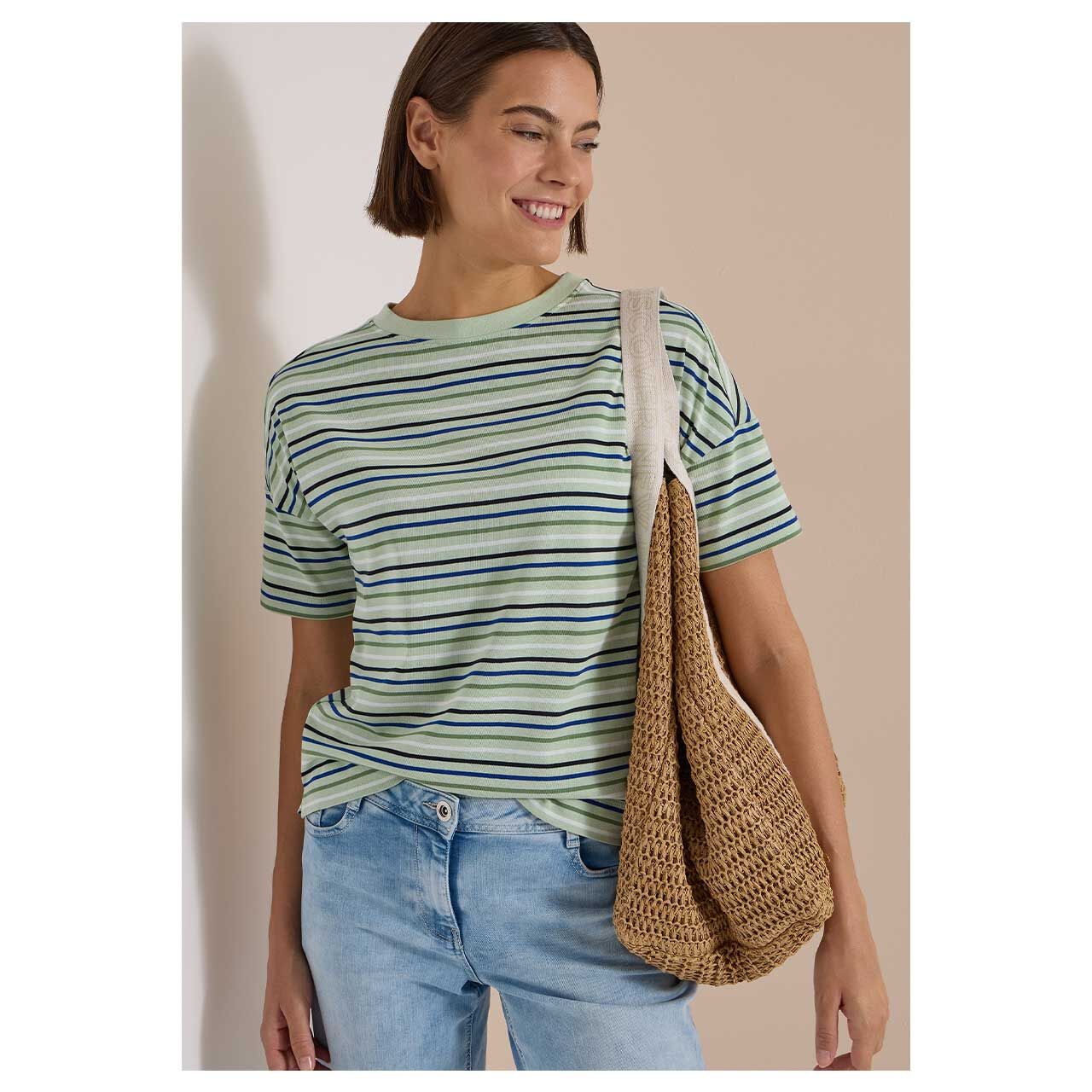 Damen T-Shirt Multi Striped von Cecil in Hellgrün gestreift, detaillierte Vorderansicht am Model