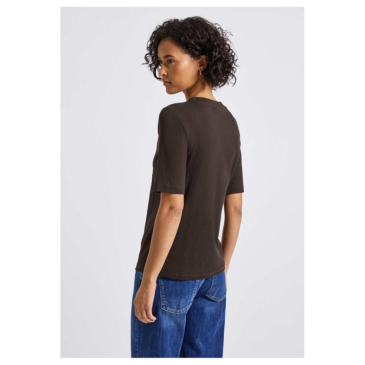 Damen T-Shirt Rib Turtle Neck von Street One in Dunkelbraun, Rückansicht am Model