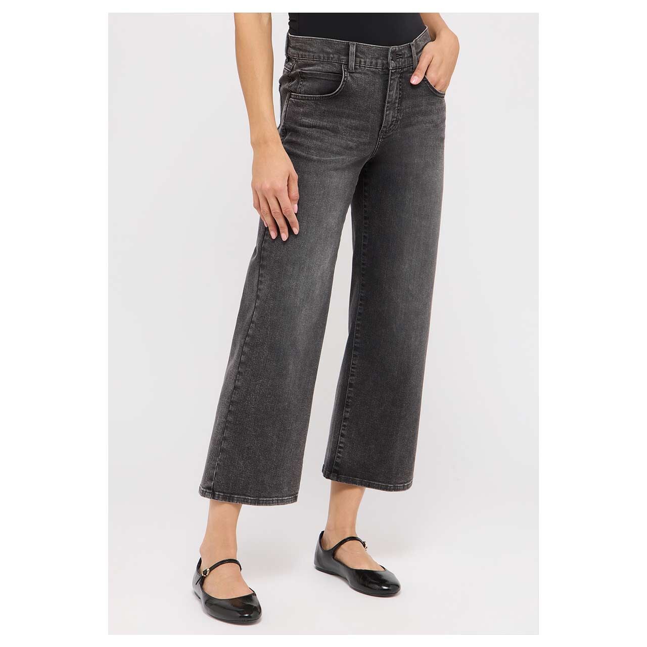 Stretch Damen 7/8 Jeans Linn von Angels in Grau verwaschen, Vorderansicht am Model