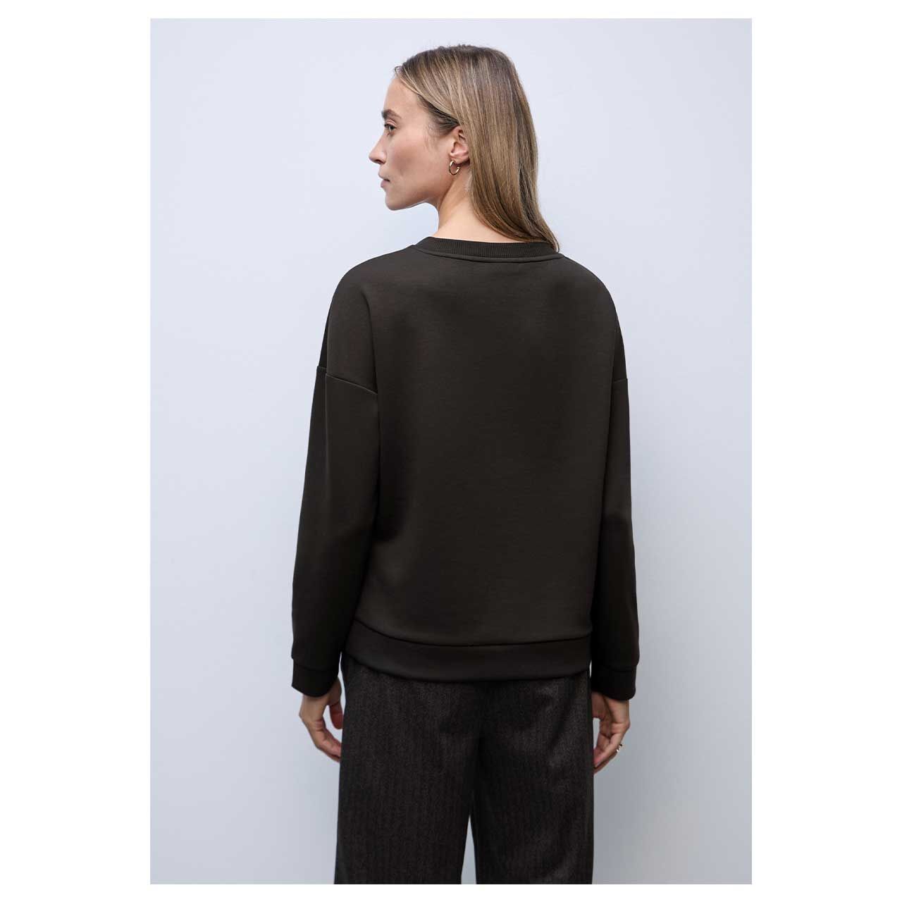 Damen Sweatshirt Rib Neck von Street One in Dunkelbraun meliert, Rückansicht am Model