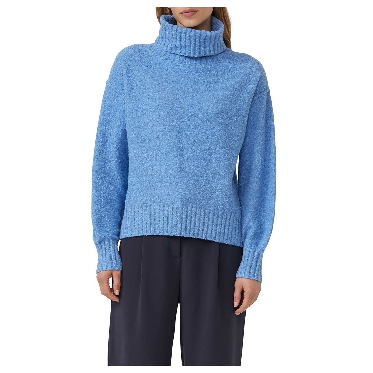 s.Oliver Damen Rollkragen Pullover in Blau, Vorderansicht am Model