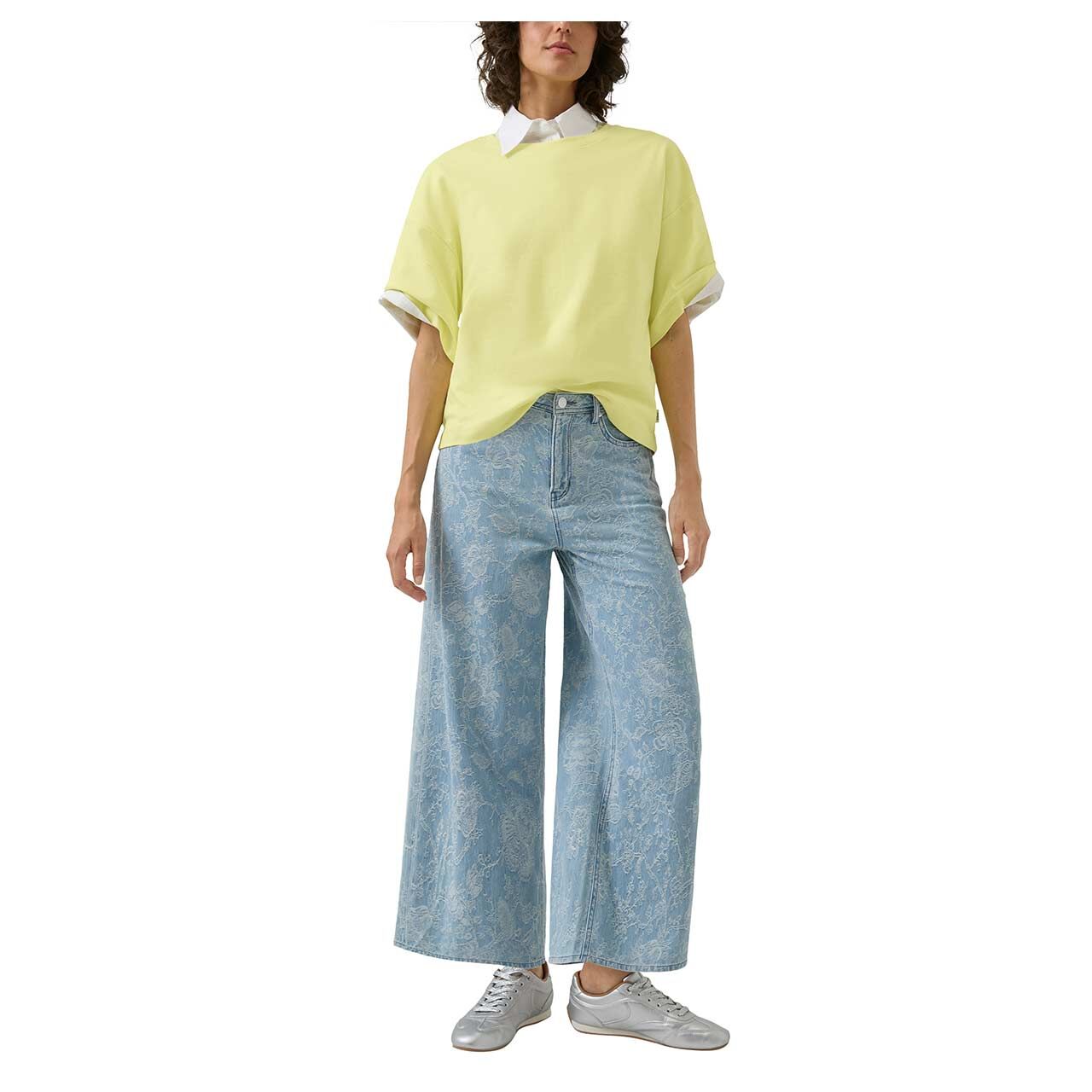 s. Oliver Damen T-Shirt in Gelb, Ganzkörperansicht am Model