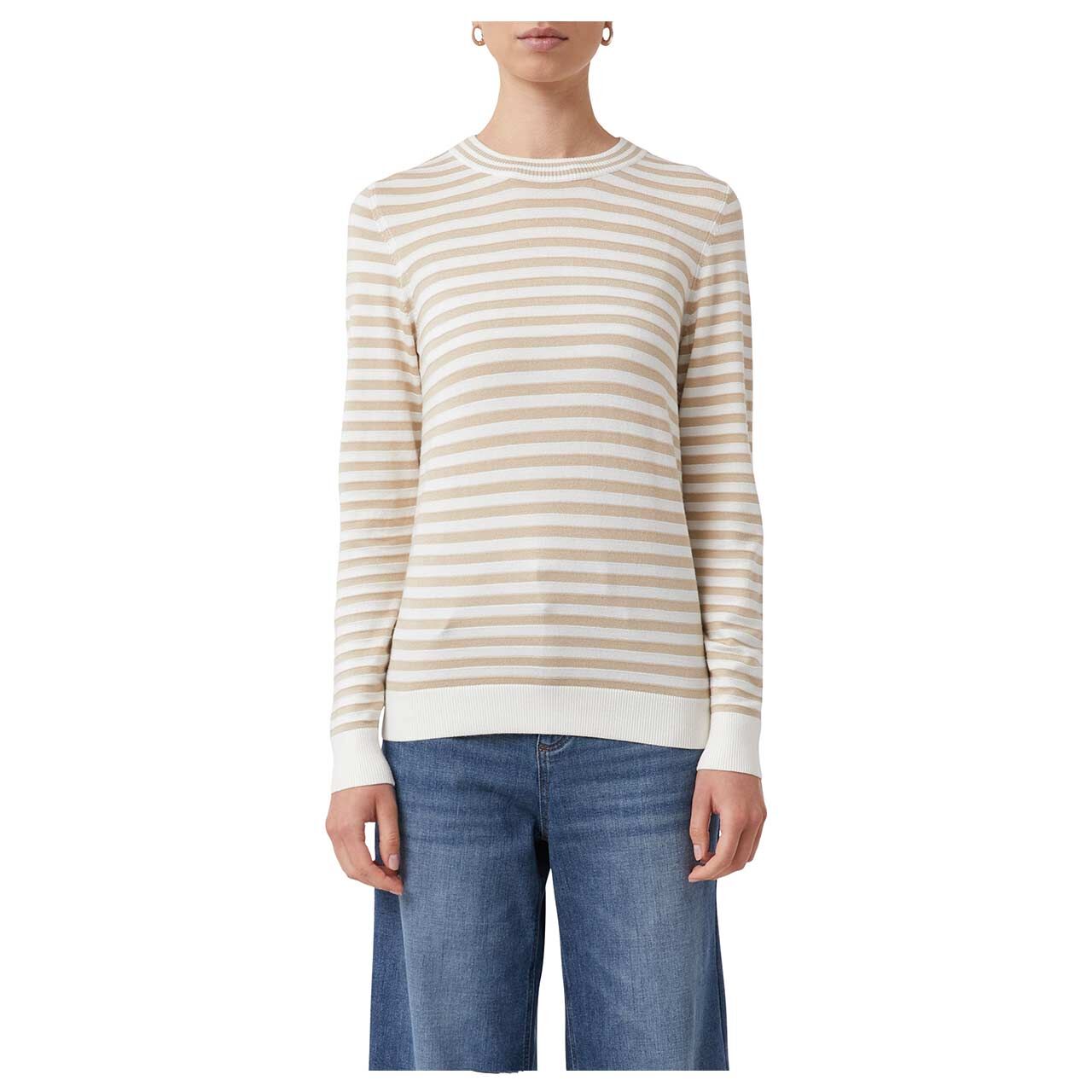 Weitaufnahme des Models, Vorderansicht des Damen Langarm Shirts von Comma in Beige gestreift