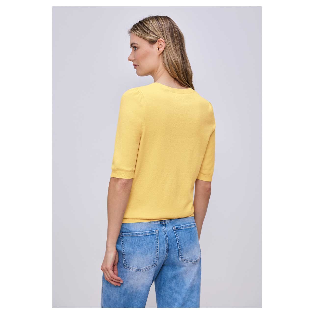 Damen Kurzarm Pullover Short Sleeve von Street One in Gelb, Rückansicht am Model
