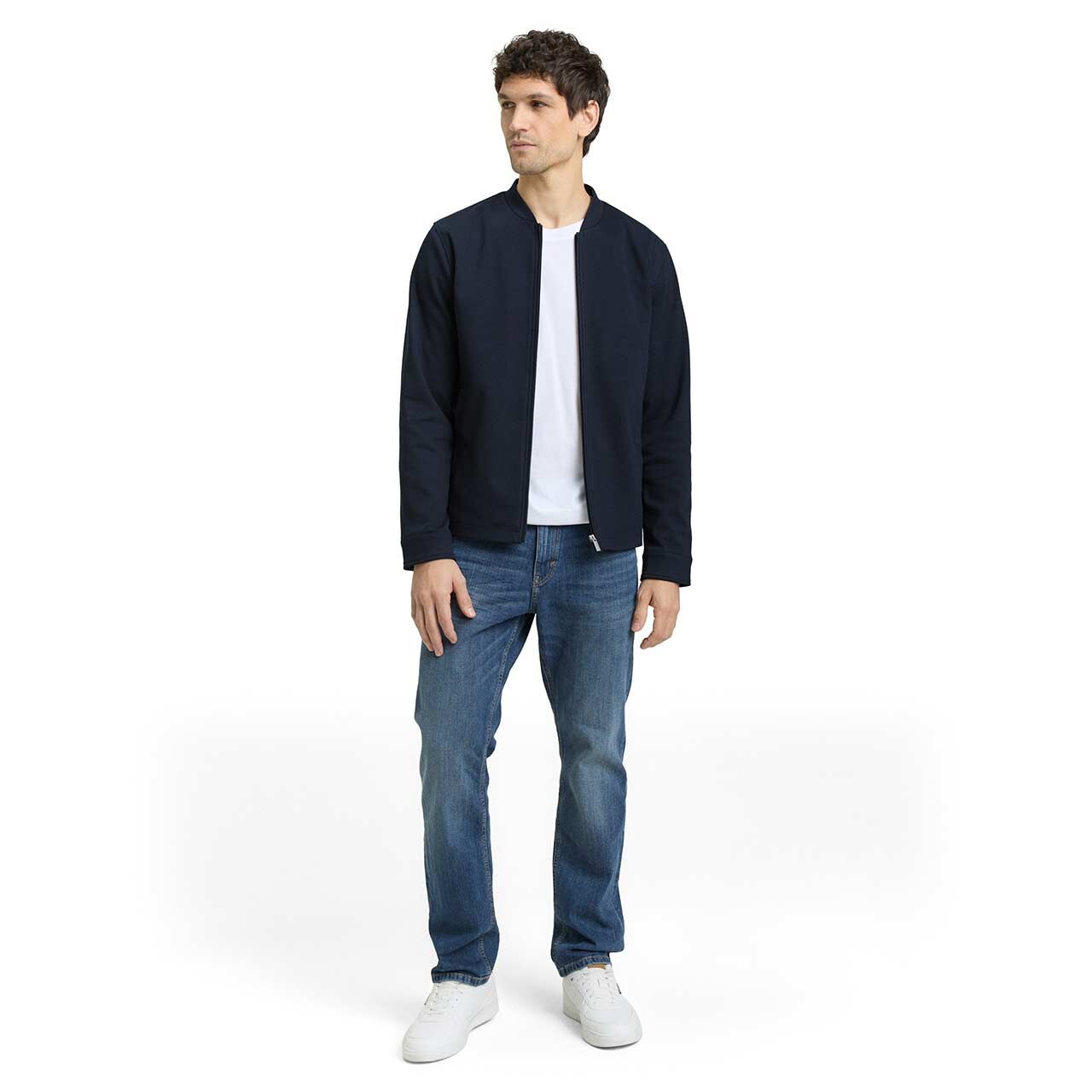 Tom Tailor Herren Jacke Piqué Bomber Jacket in Dunkelblau, Ganzkörperansicht Model