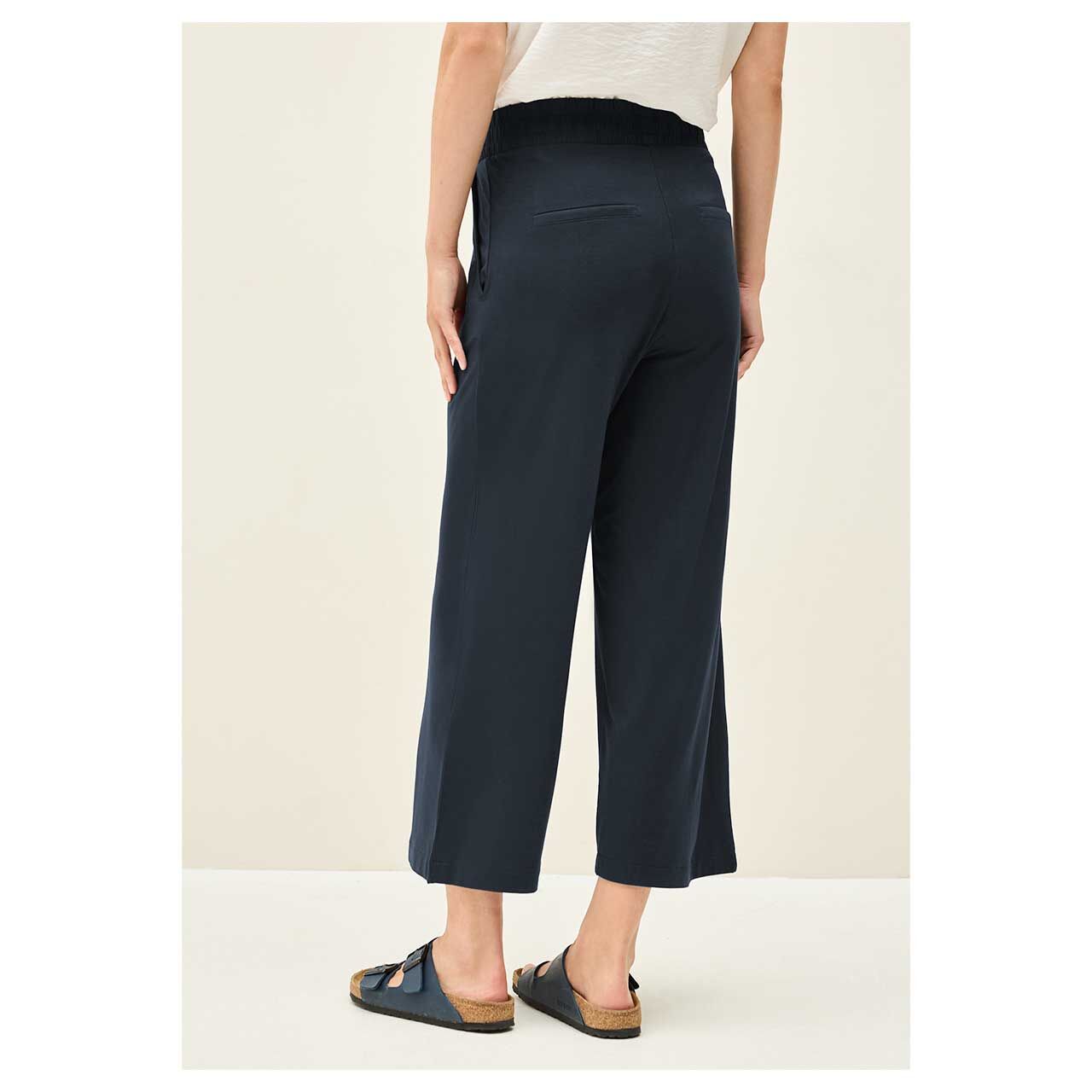 Detailbild der Rückansicht der Damen 3/4 Hose Neele Wideleg von Cecil in Dunkelblau