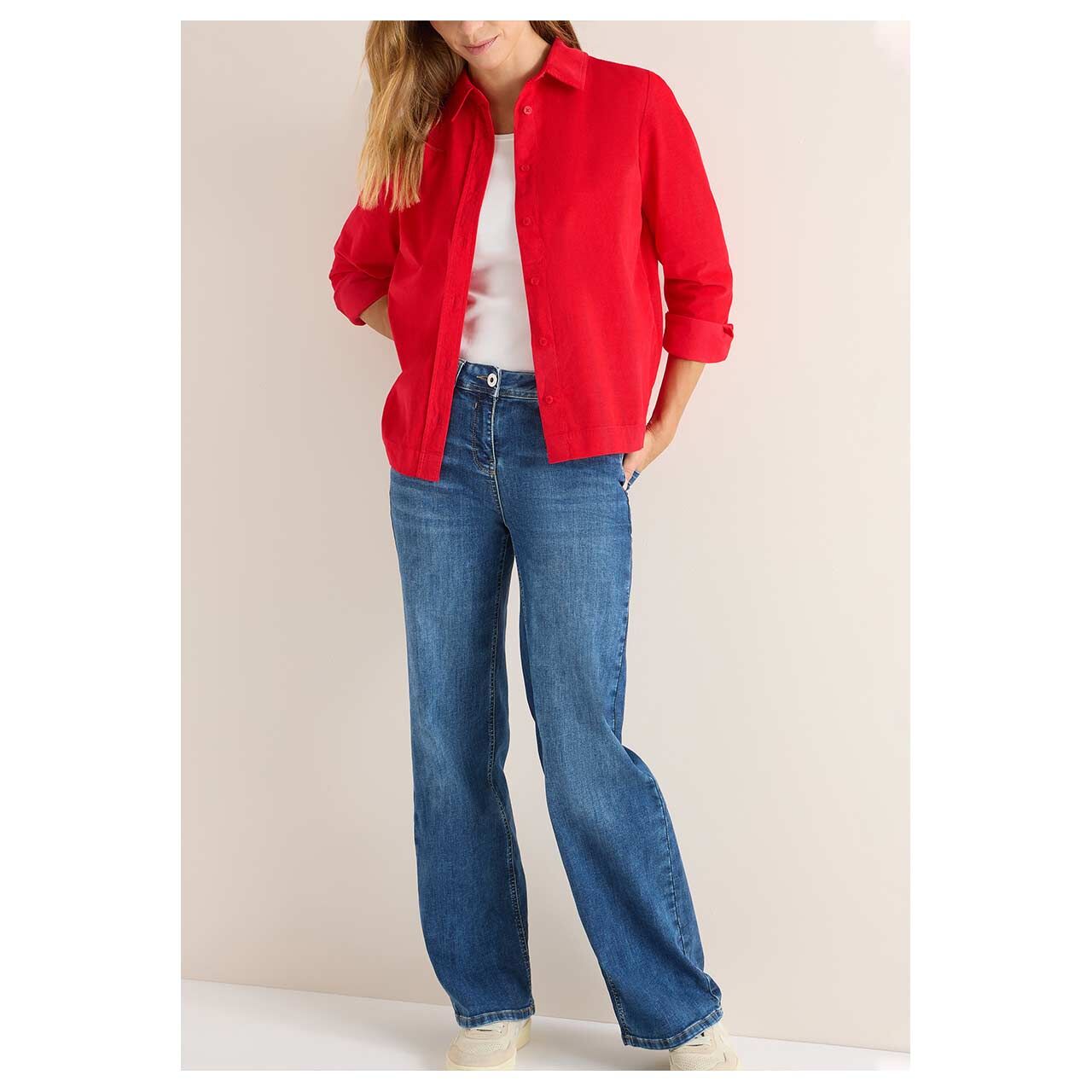 Damen Langarm Cord Bluse Solid Corduroy von Cecil in Rot, Ganzkörperansicht am Model