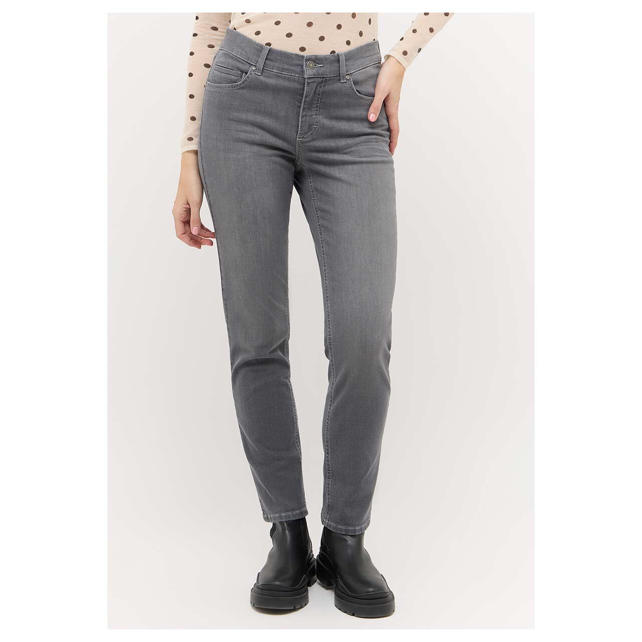 Damenjeans Cici von Angels in Grau, Vorderansicht am Model