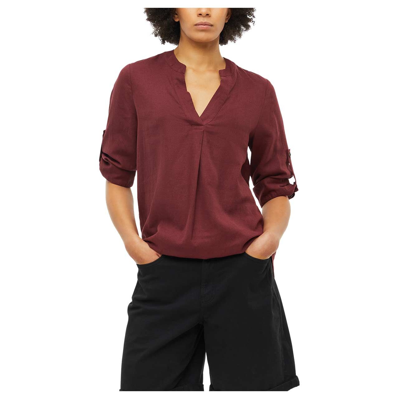 Damen 3/4 Arm Bluse von s.Oliver in Dunkelrot, Vorderansicht am Model mit reingesteckter Bluse