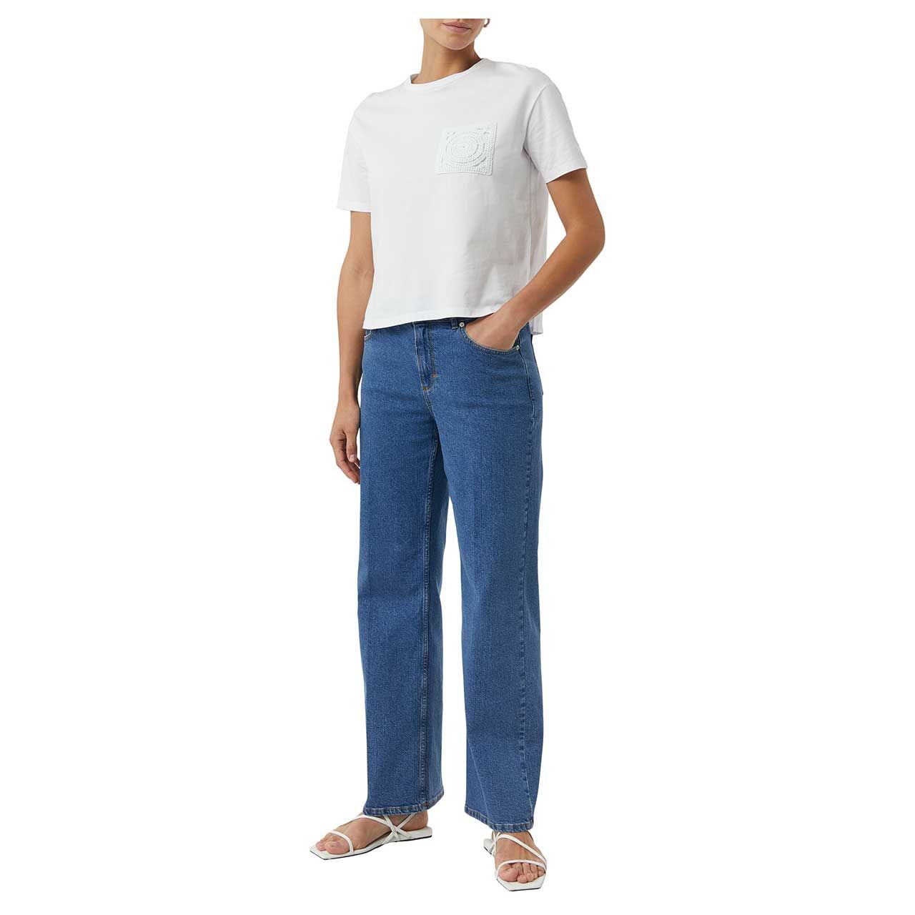 Damen T-Shirt von Comma in Weiß, Vorderansicht am Modell