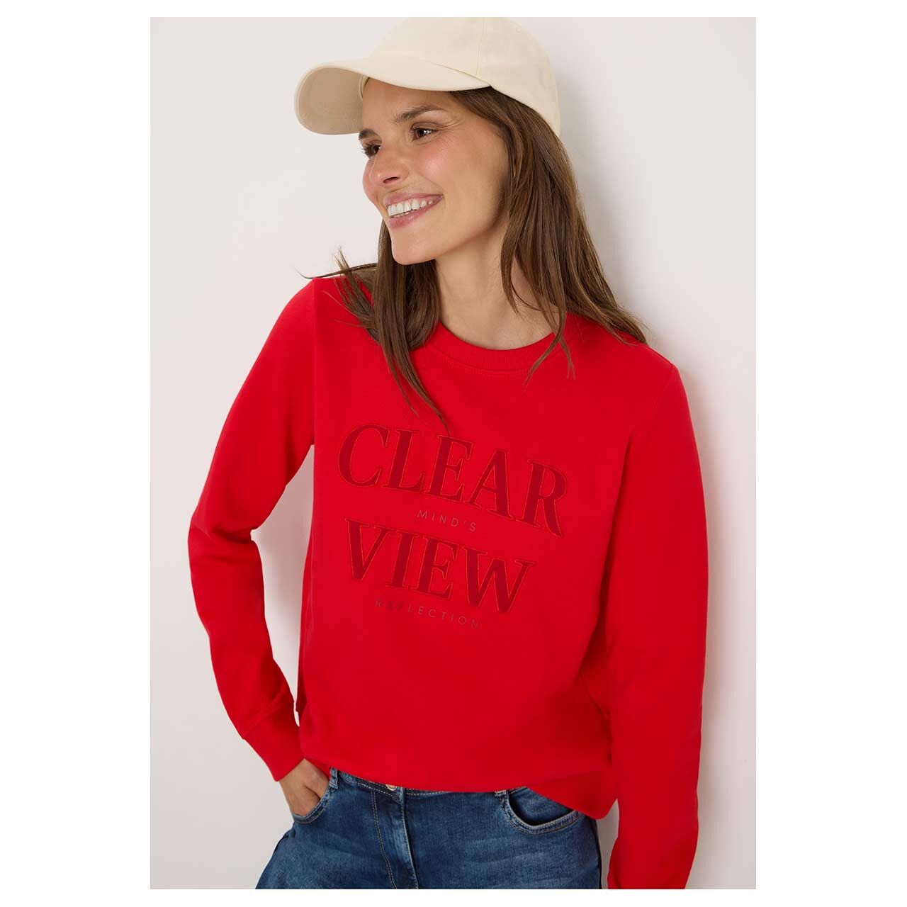 Cecil Damen Sweatshirt in Rot mit Print, Detailansicht frontal Model