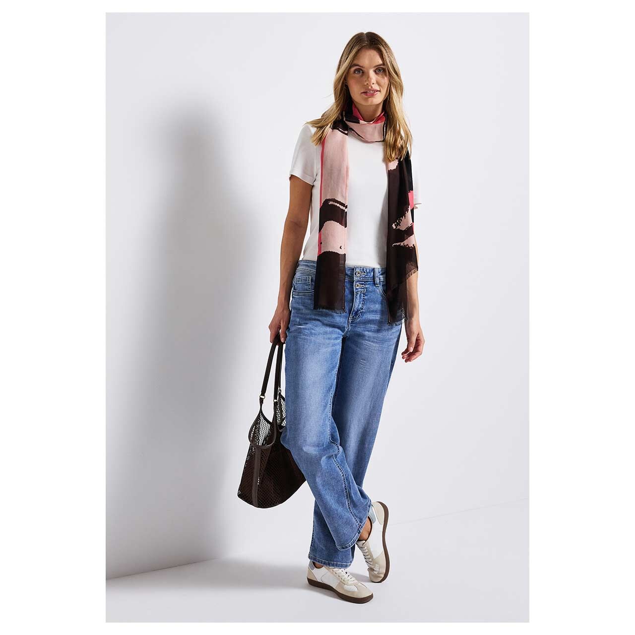 Damen Tuch Printed Modal von Street One in Pink mit Print, Ganzkörperansicht