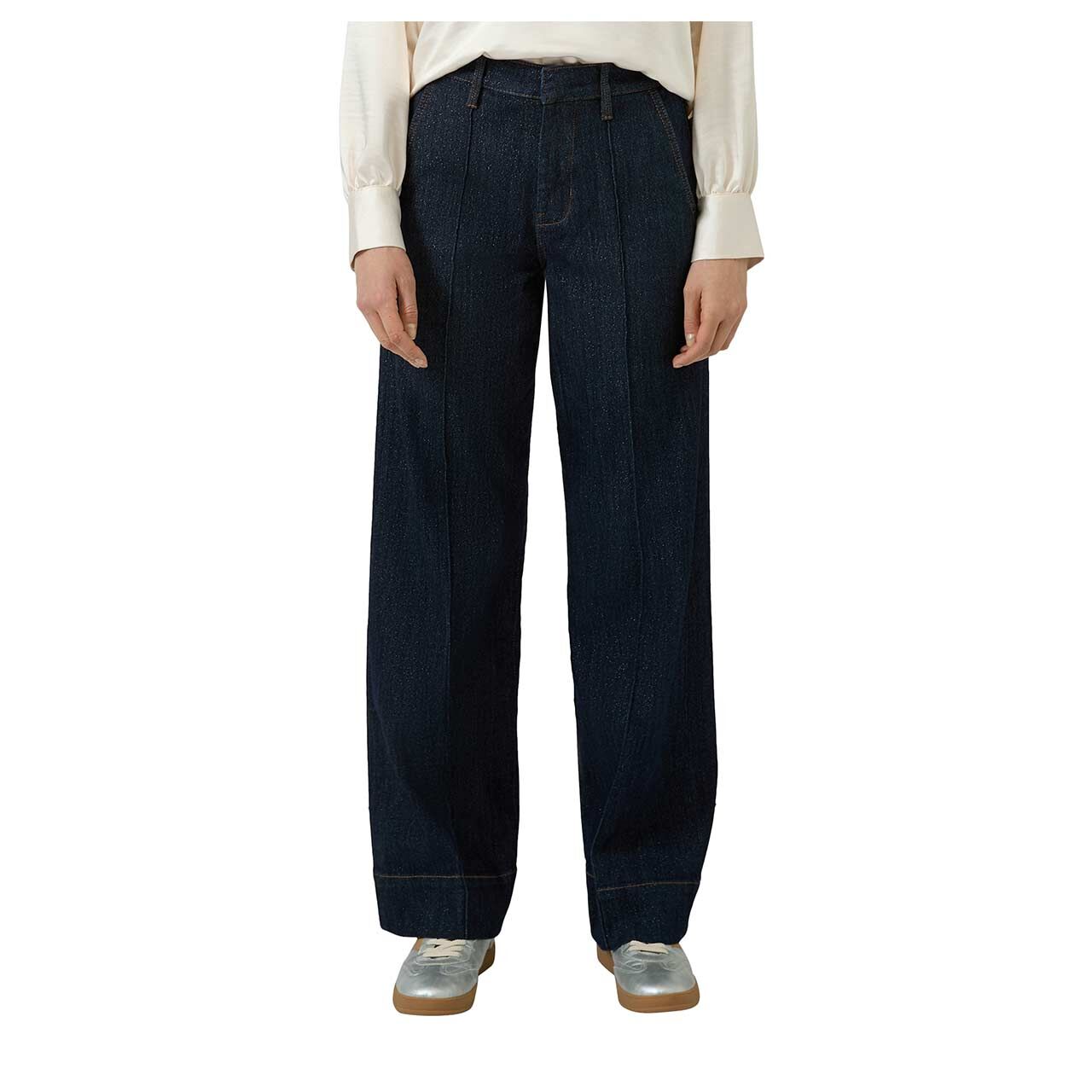 Stretch Damenjeans Suri von s.Oliver in Dunkelblau mit Glitzer, Vorderansicht am Model