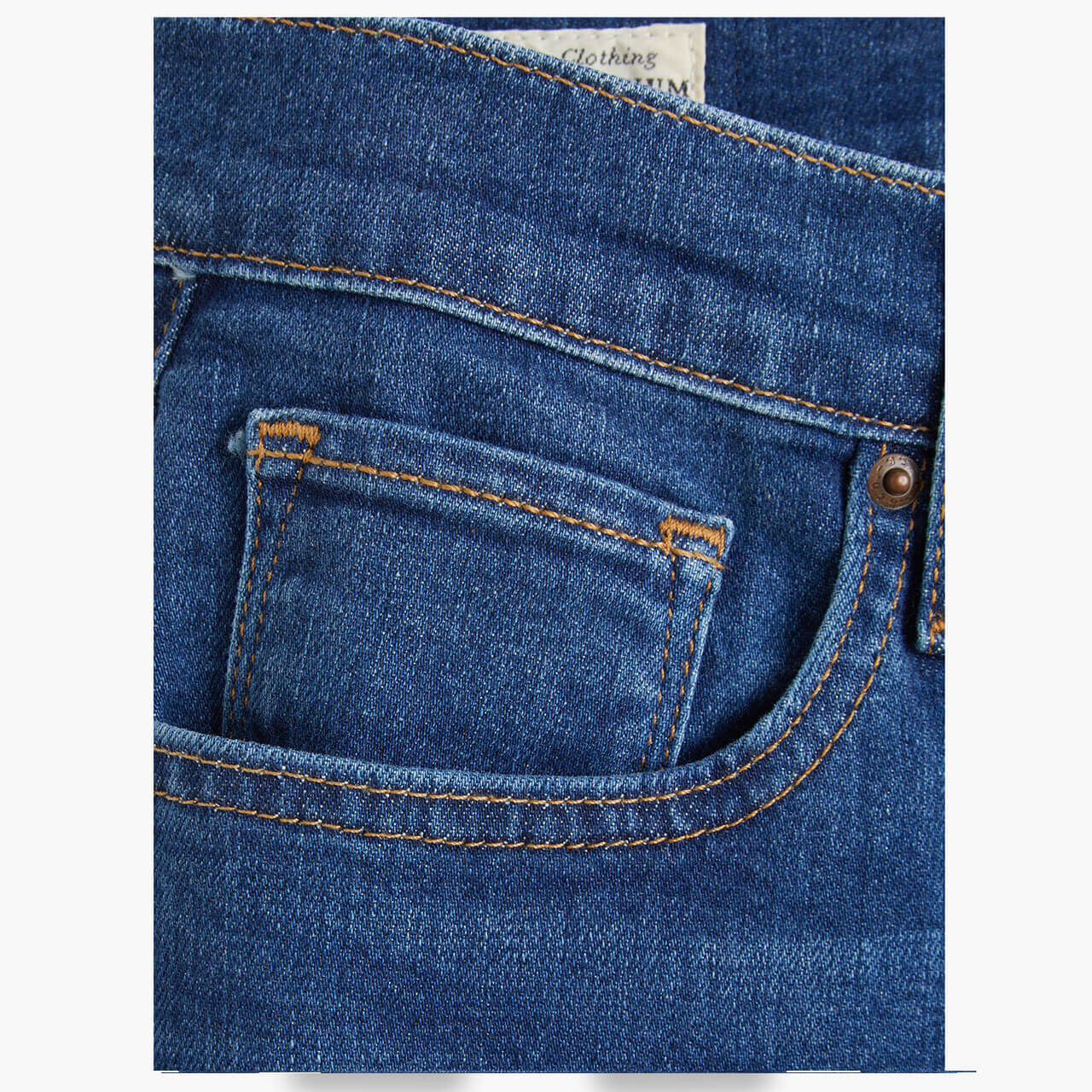 Levis Jeans 724 Straight für Damen in Mittelblau angewaschen, FarbNr.: 0139