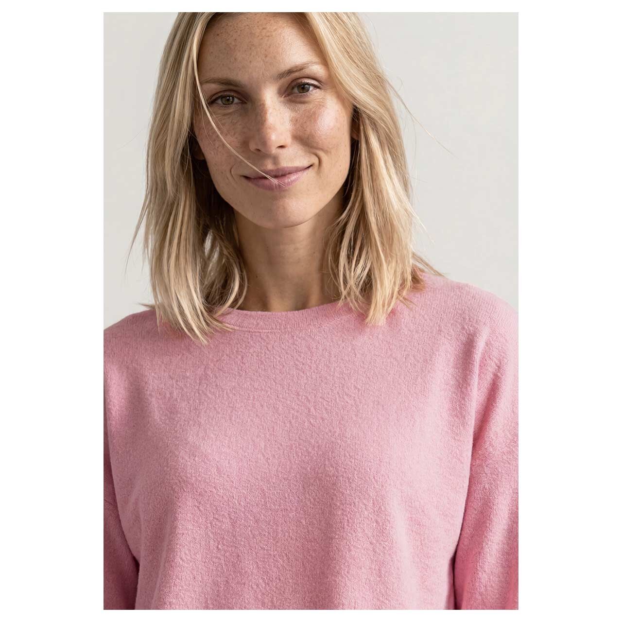 Street One Damen 3/4 Arm Pullover in Rosa, Detailansicht vorne am Model