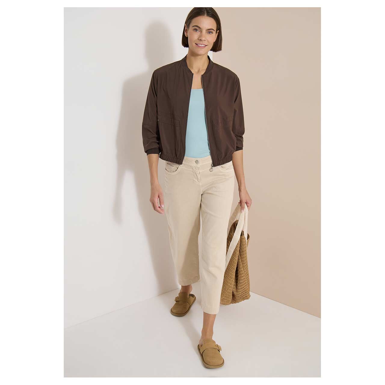 Damen Jacke Light Travel Blouson von Cecil in Dunkelbraun, Ganzkörperansicht