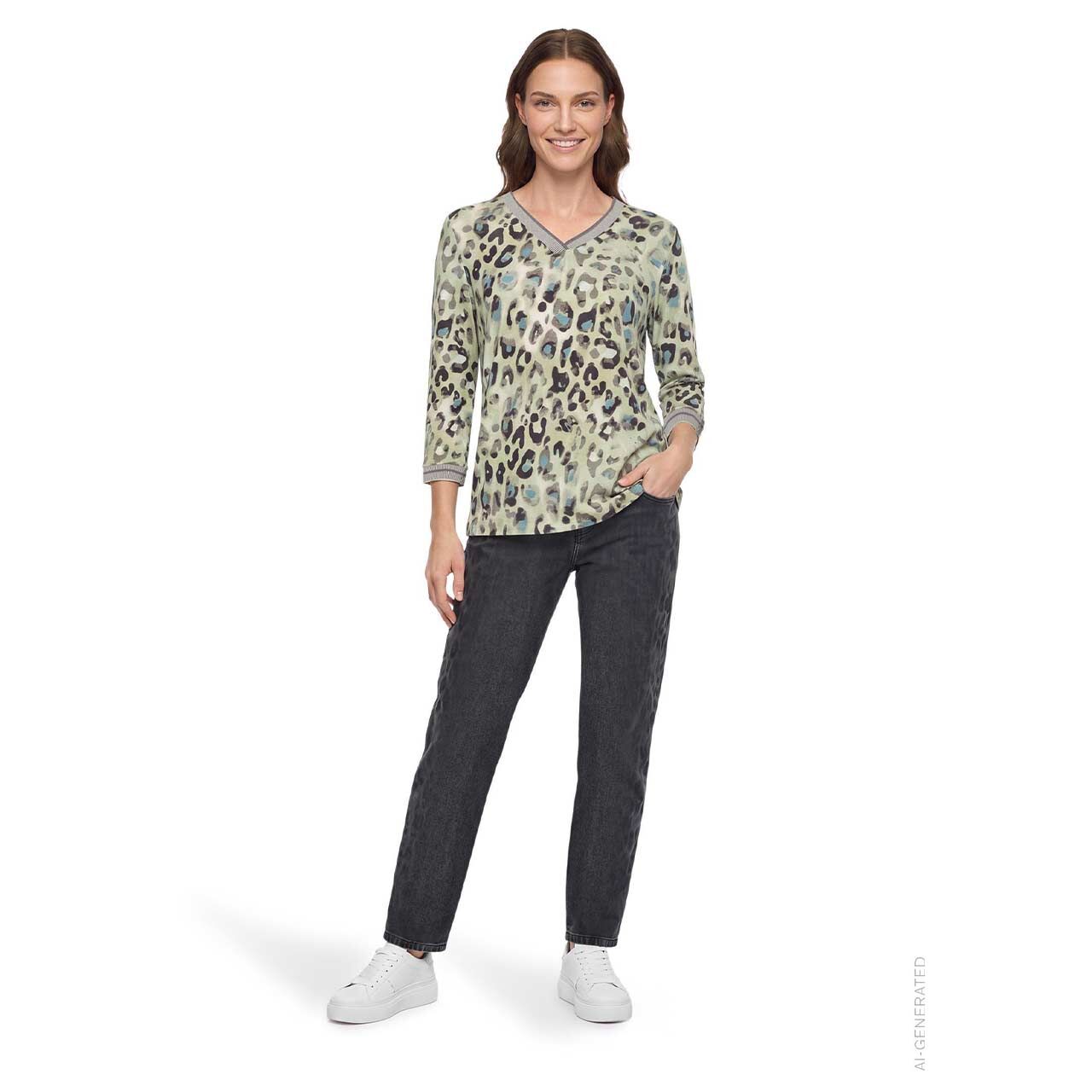 Damen 3/4 Arm Shirt von Betty Barclay in Beige mit Print, Ganzkörperansicht am Model