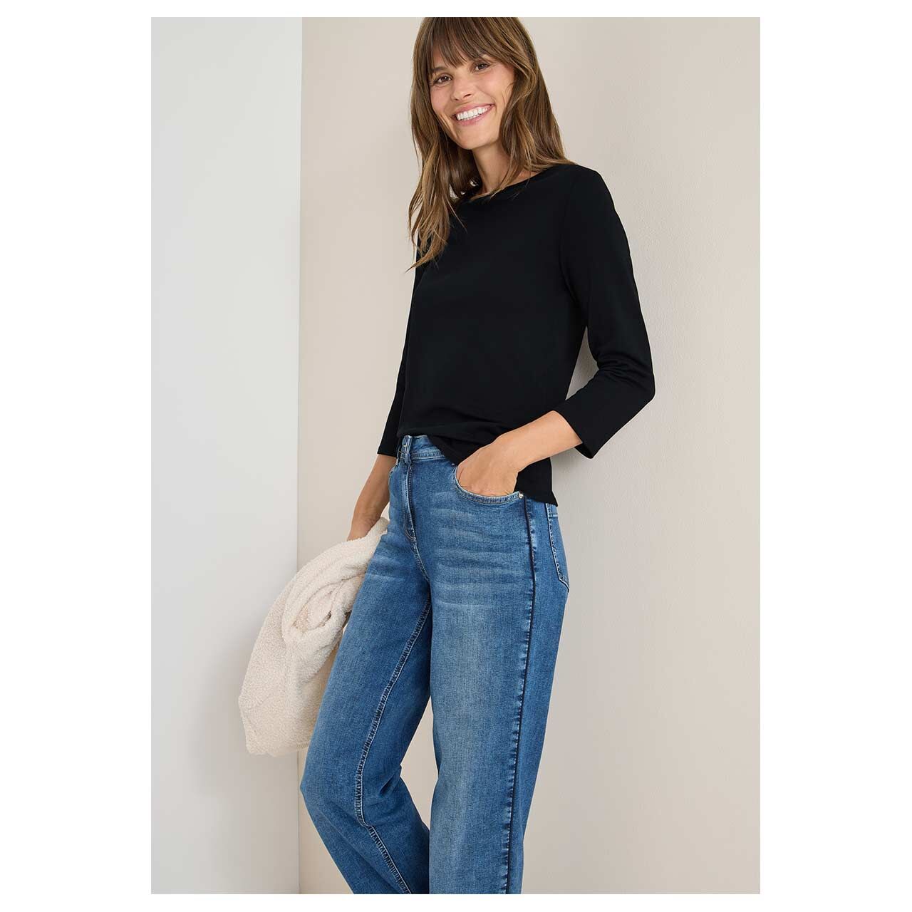 Damen 3/4 Arm Shirt Basic Boatneck von Cecil in Schwarz, Vorderansicht am Model