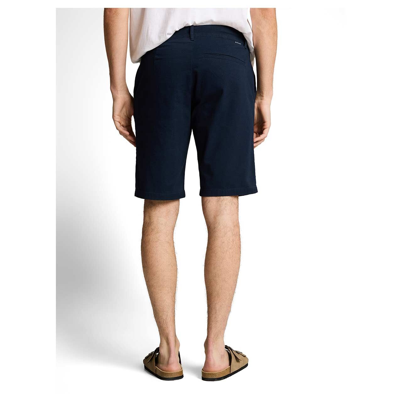 Herren Chino Baumwoll Bermuda von Tom Tailor in Dunkelblau, Rückansicht am Model