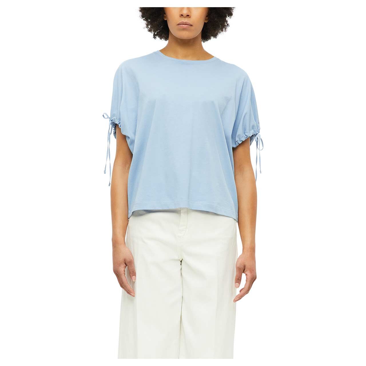 s. Oliver Damen T-Shirt in Hellblau, Vorderansicht am Model